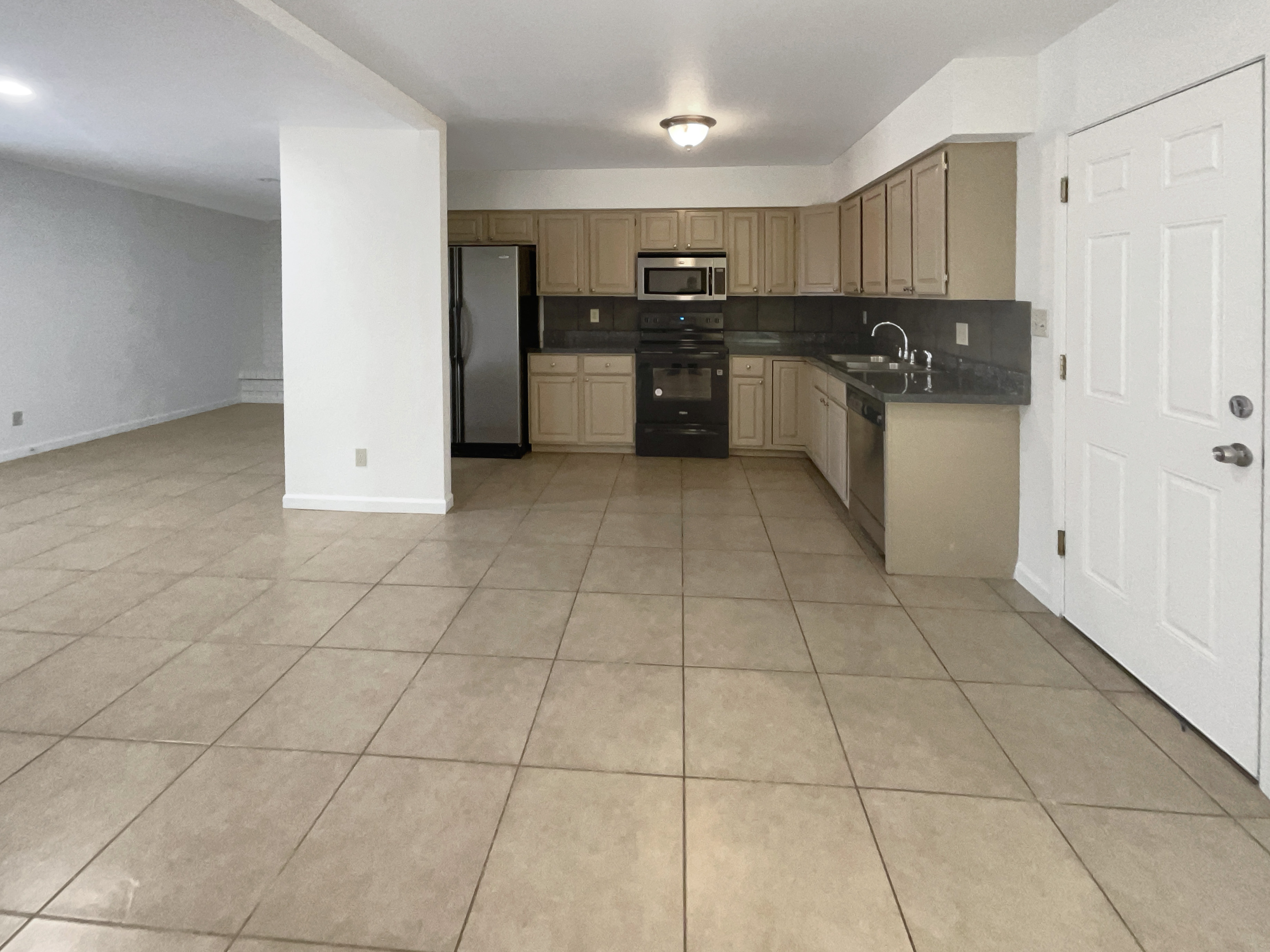 Photo 10 of 26 of 1105 W Anderson Dr, Phoenix, AZ
