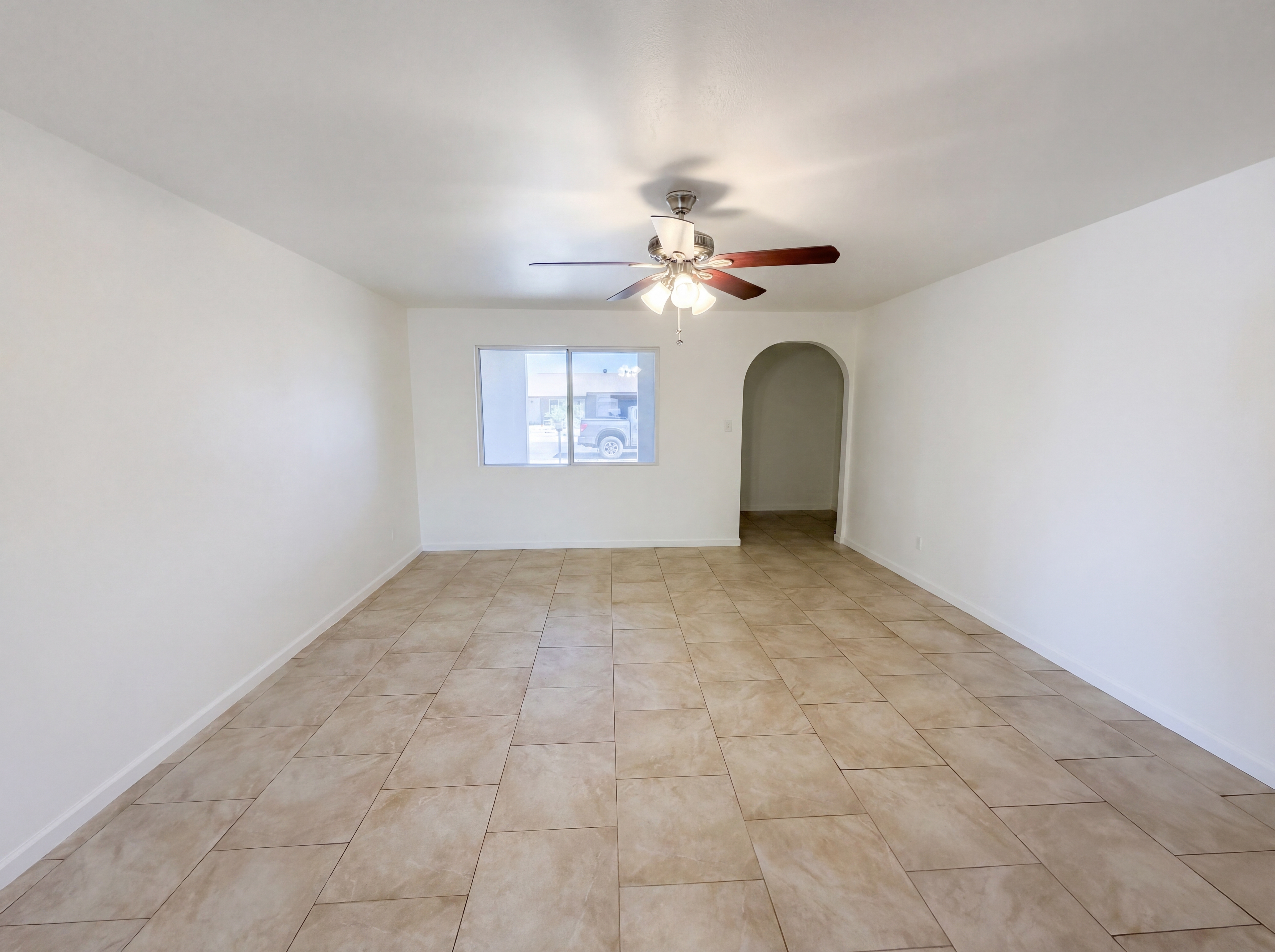 Photo 8 of 32 of 8107 W Meadowbrook Ave, Phoenix, AZ