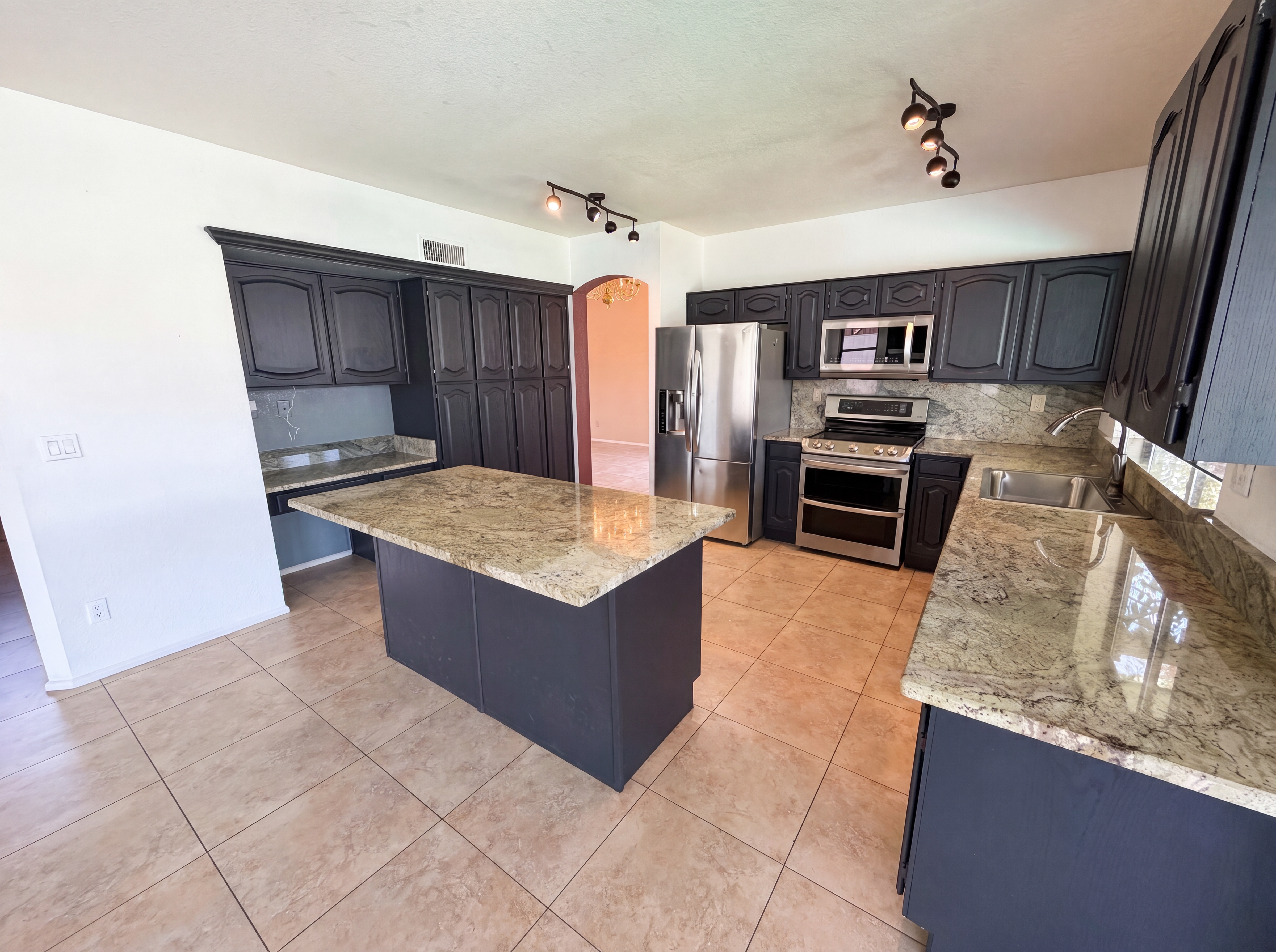 Photo 18 of 45 of 3810 N Wintergreen Way, Avondale, AZ