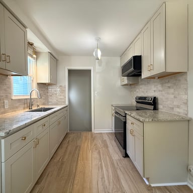 Property photo 2 of 830 Channing St