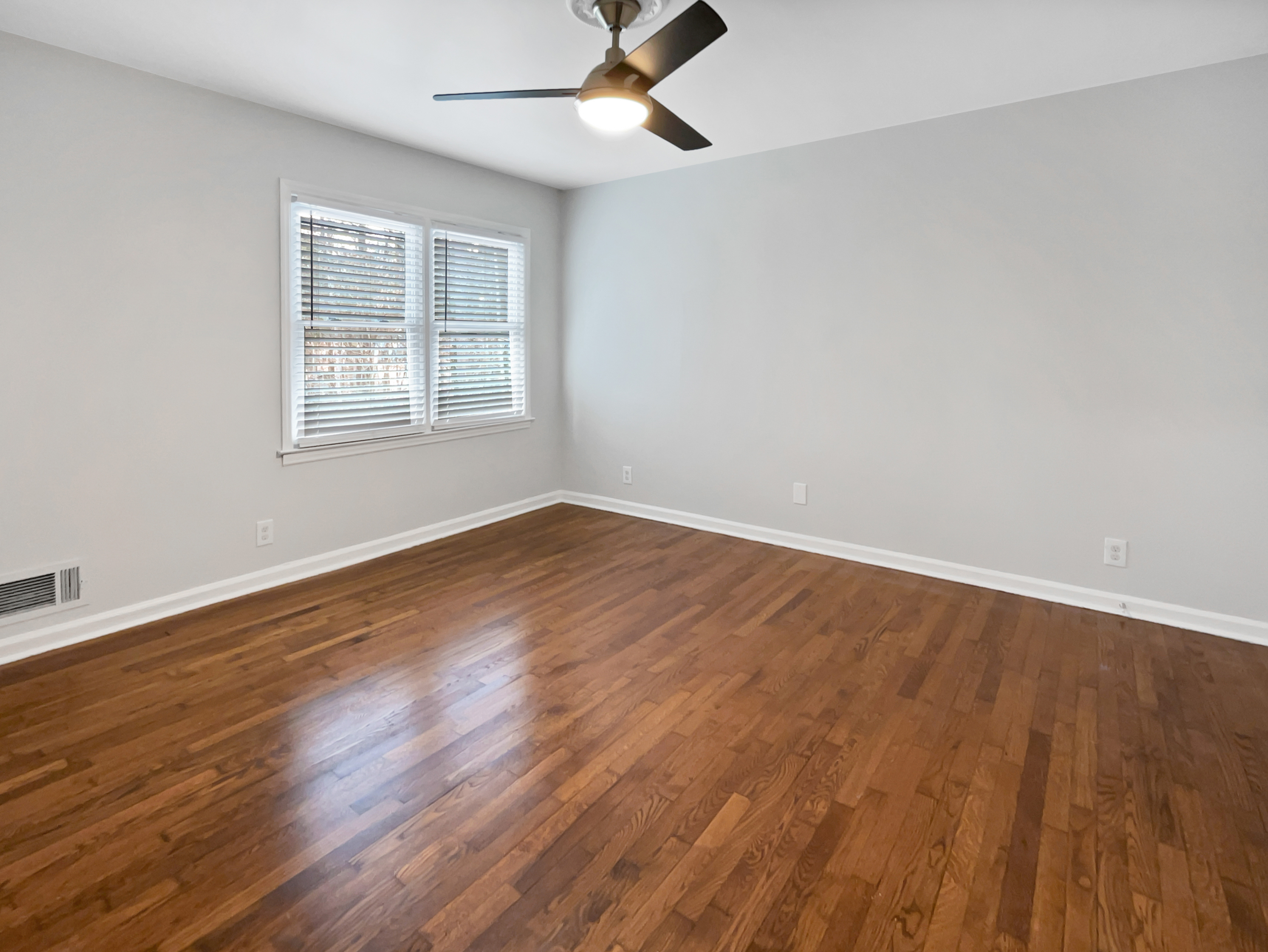 Photo 26 of 37 of 6390 E Stubbs Rd, Atlanta, GA