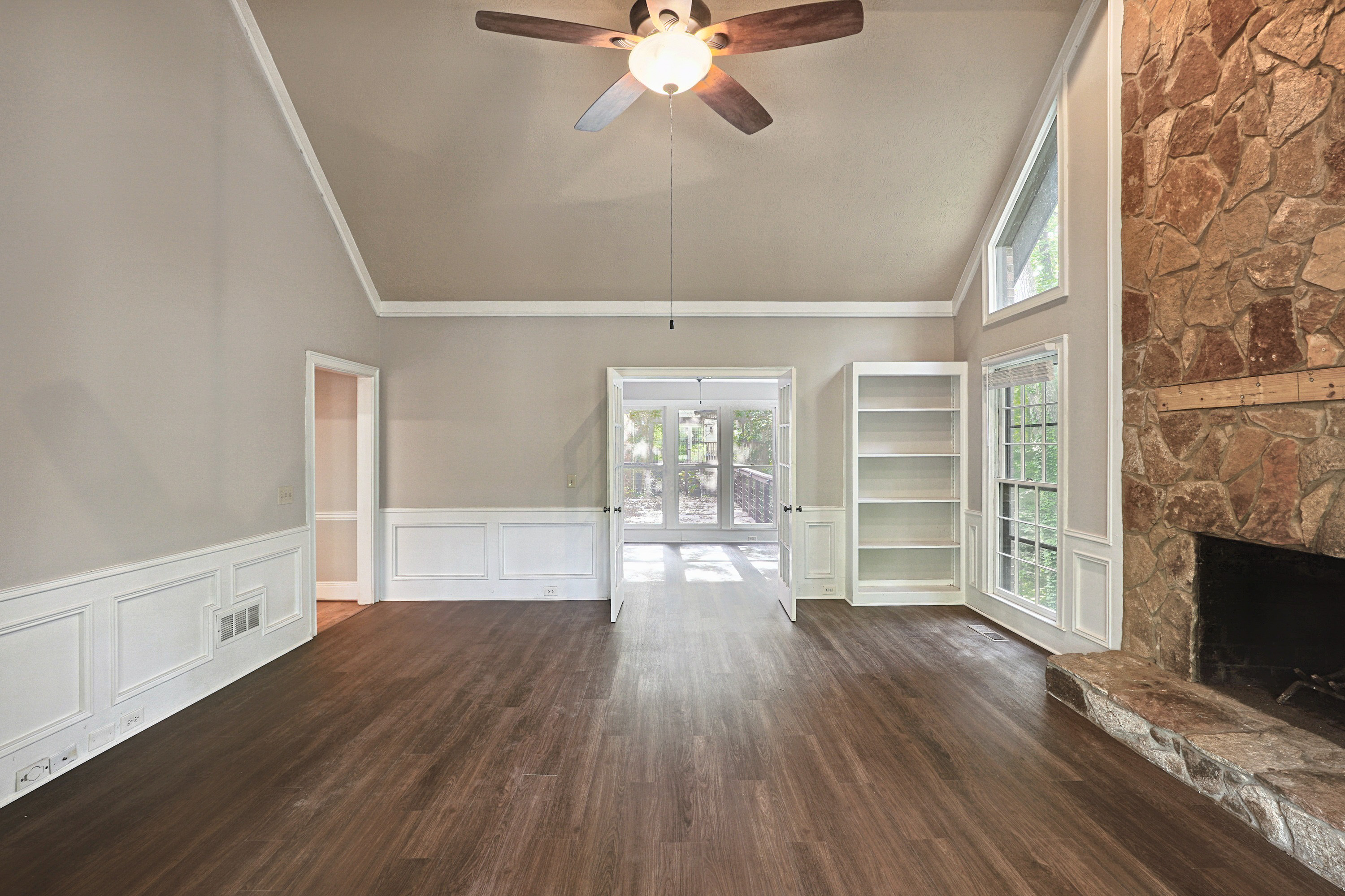 Photo 6 of 63 of 2360 Kimbrough Ct, Sandy Springs, GA