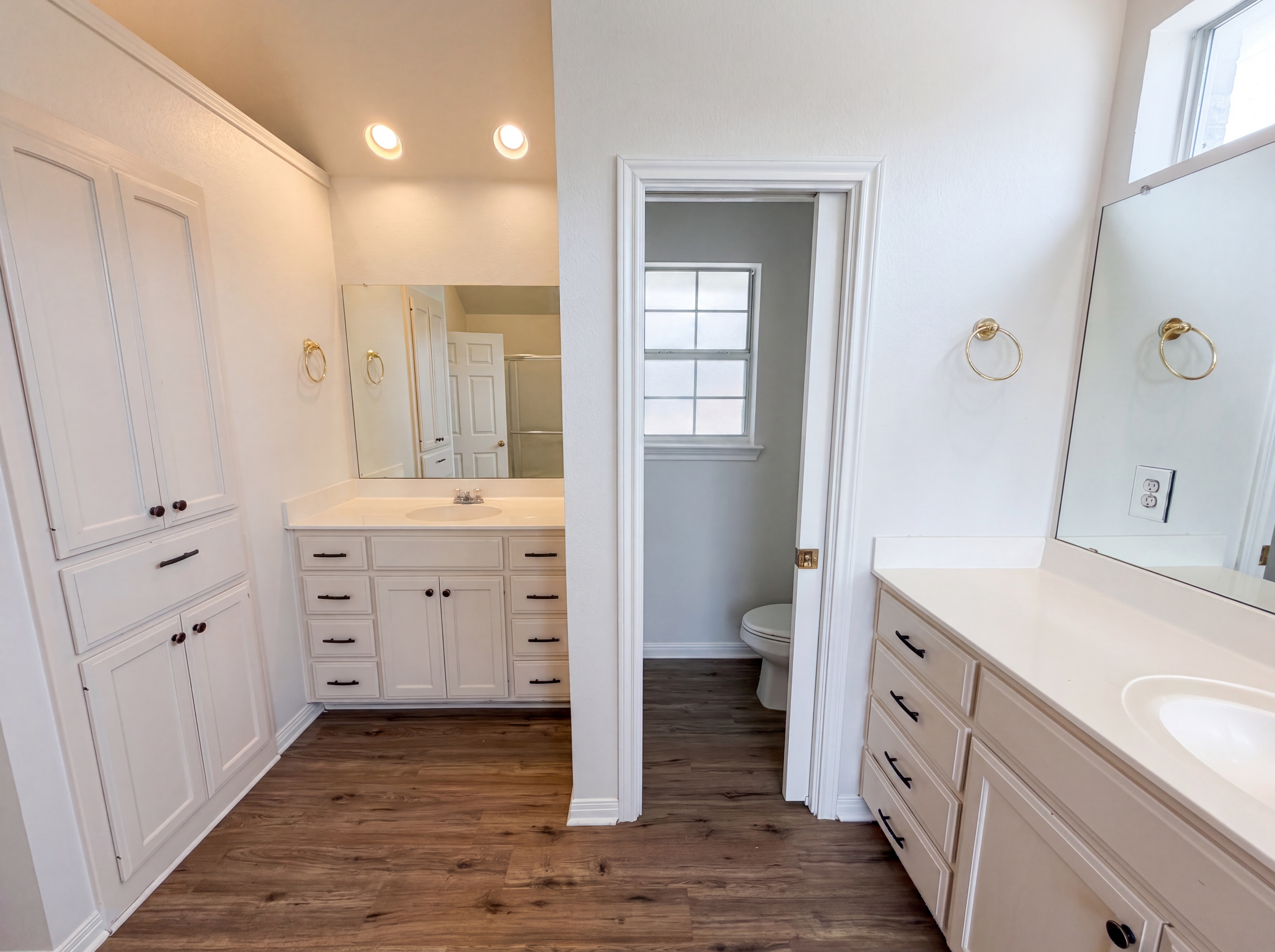 Photo 18 of 25 of 1226 Oakmanor Cir, Hewitt, TX