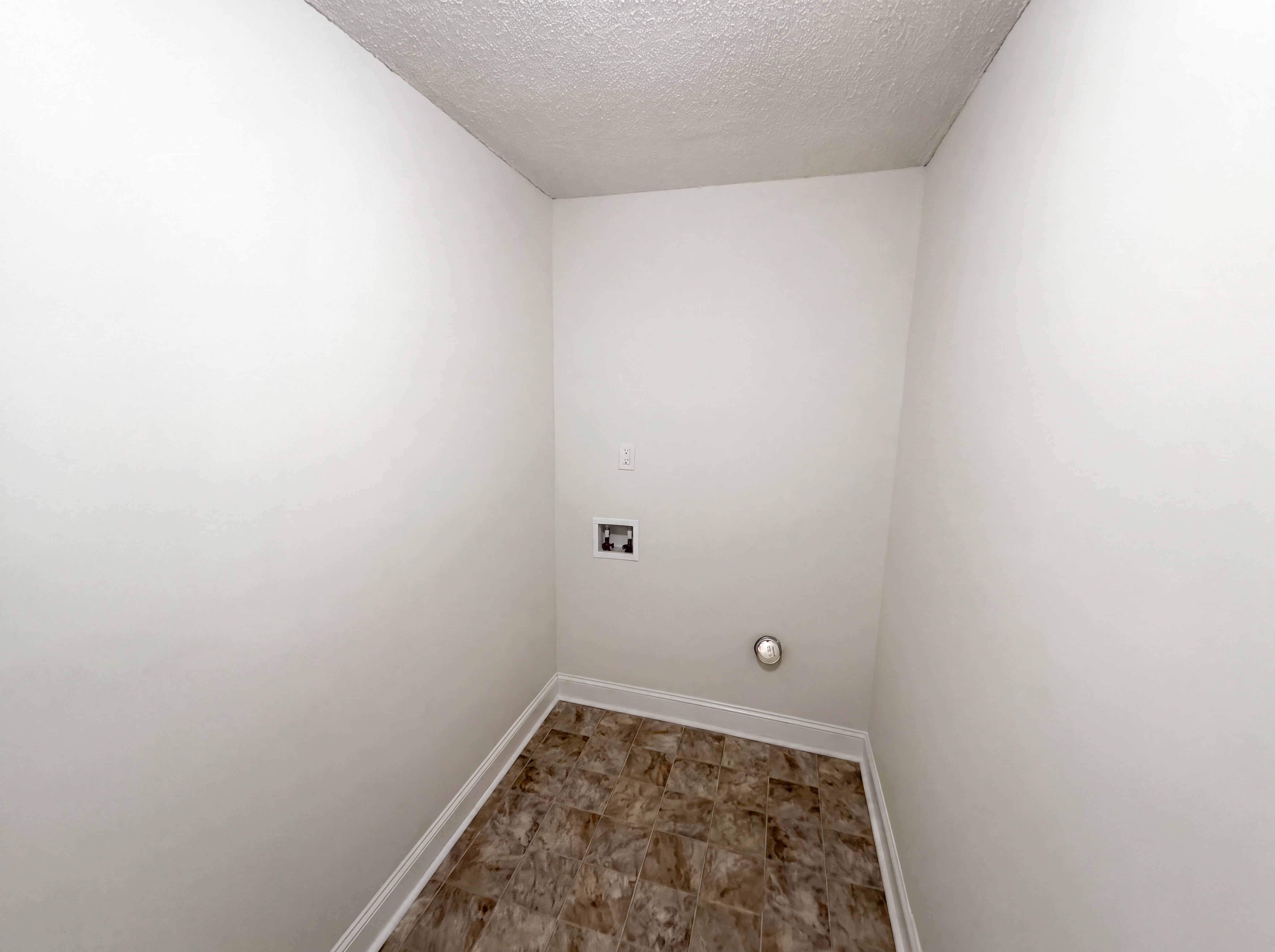 Photo 17 of 22 of 3000 Wilkes Plantation Way, Douglasville, GA