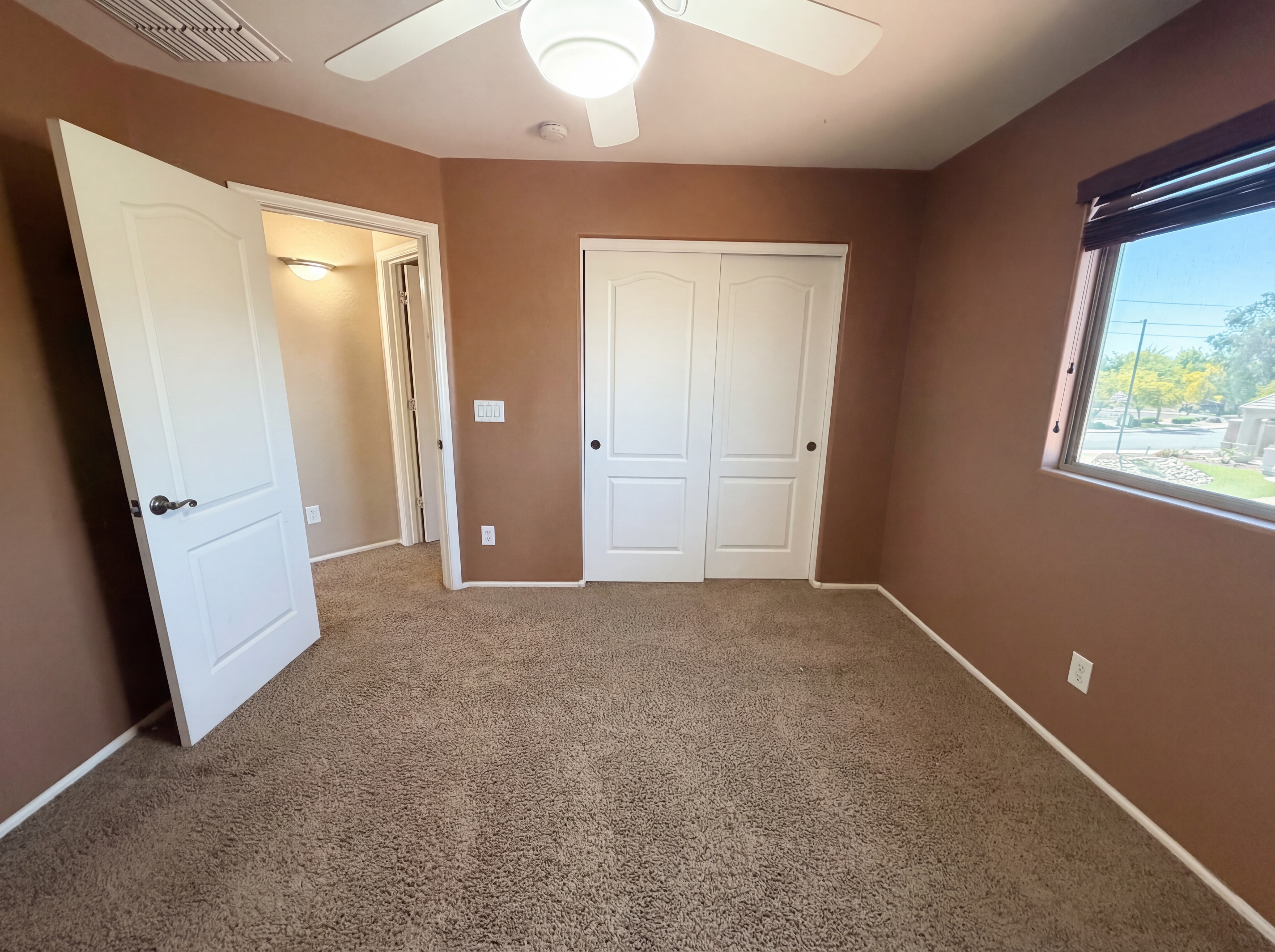 Photo 4 of 39 of 2634 E Ridge Creek Rd, Phoenix, AZ