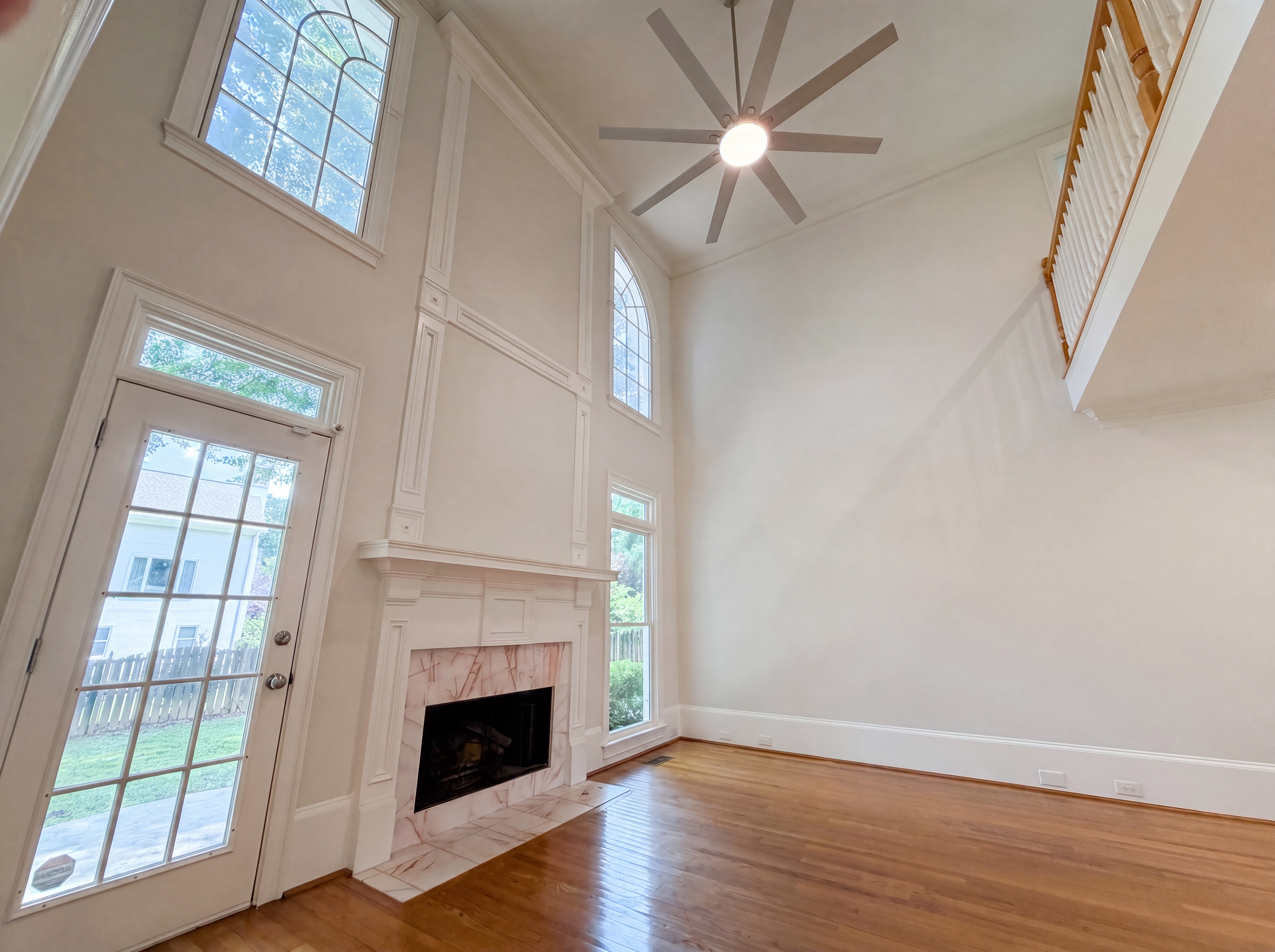 Photo 3 of 32 of 1984 Charrwood Ct, Marietta, GA