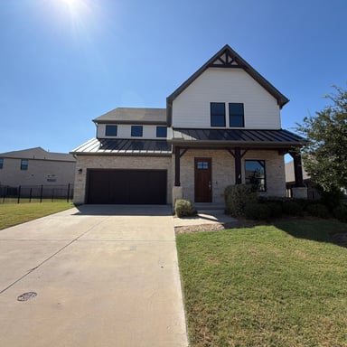 Property photo 1 of 563 Torrey Pines Cir