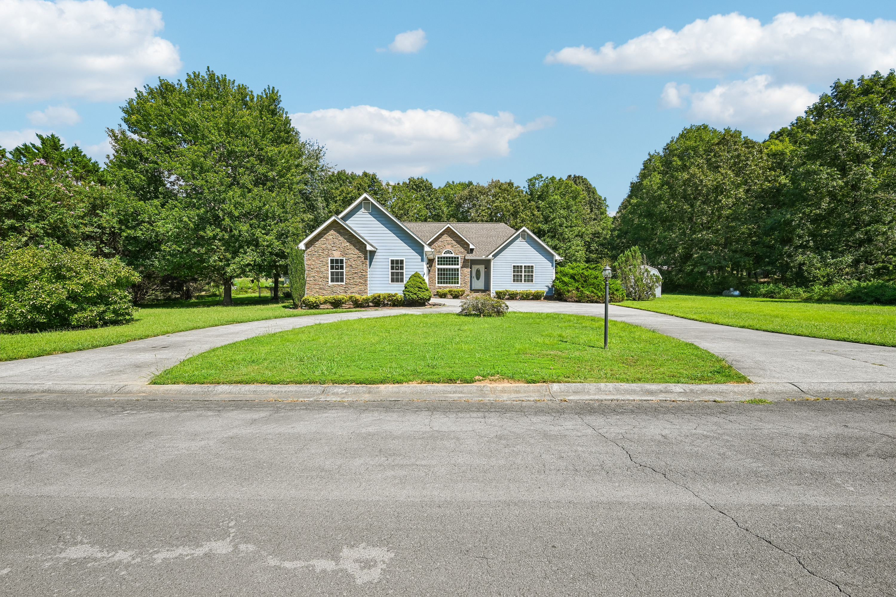 Photo 42 of 48 of 116 Savannah St SE, Calhoun, GA