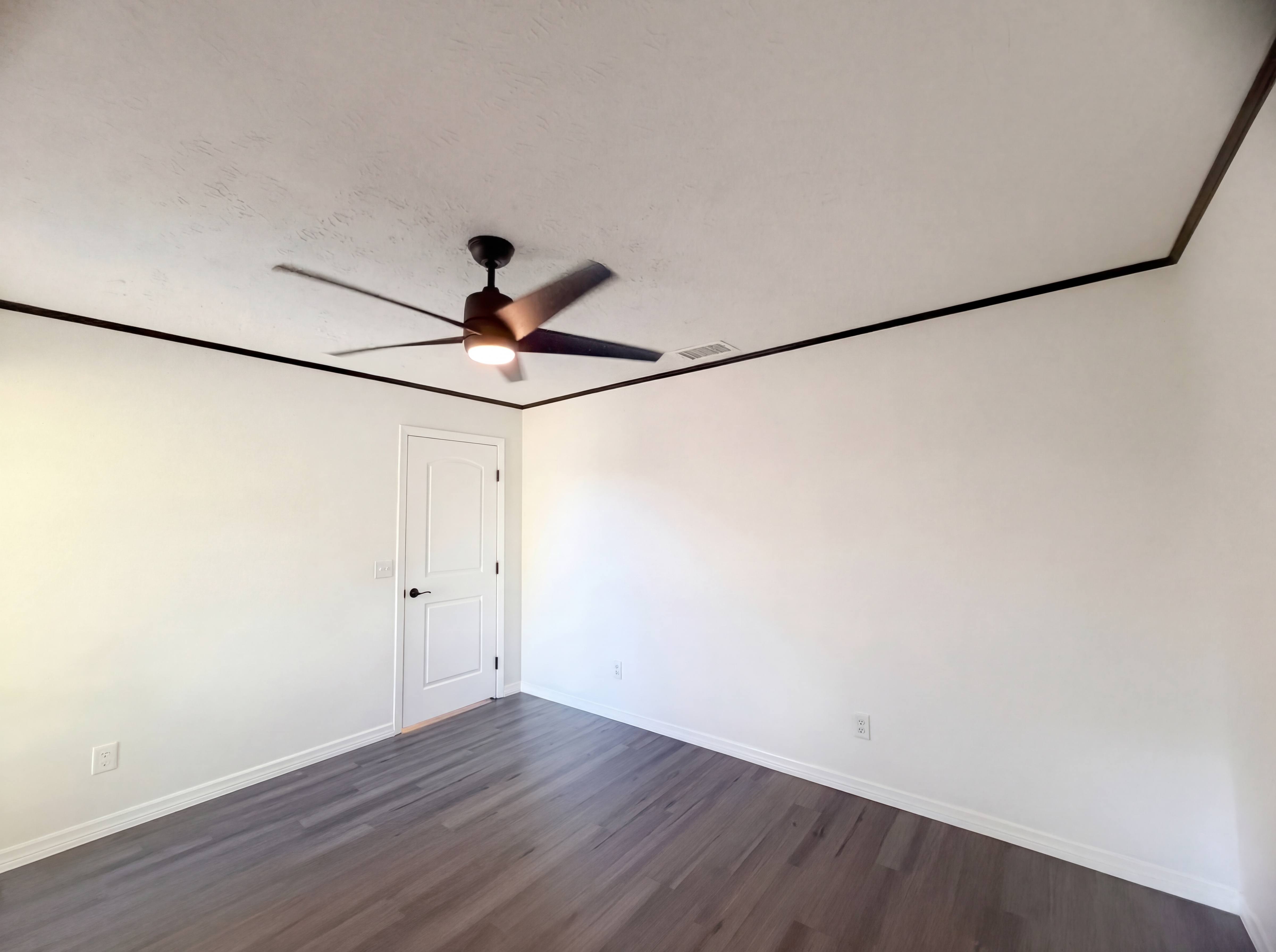Photo 18 of 27 of 681 SW McCoy Ave, Port Saint Lucie, FL