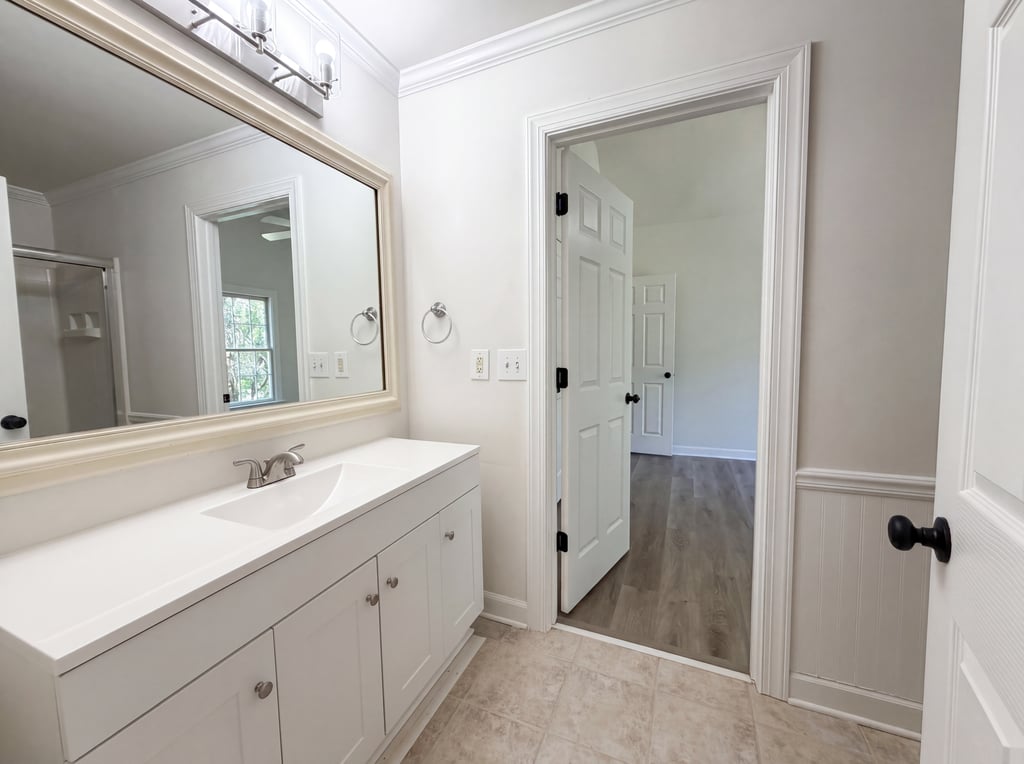 Photo 10 of 22 of 12209 Willingdon Rd, Huntersville, NC
