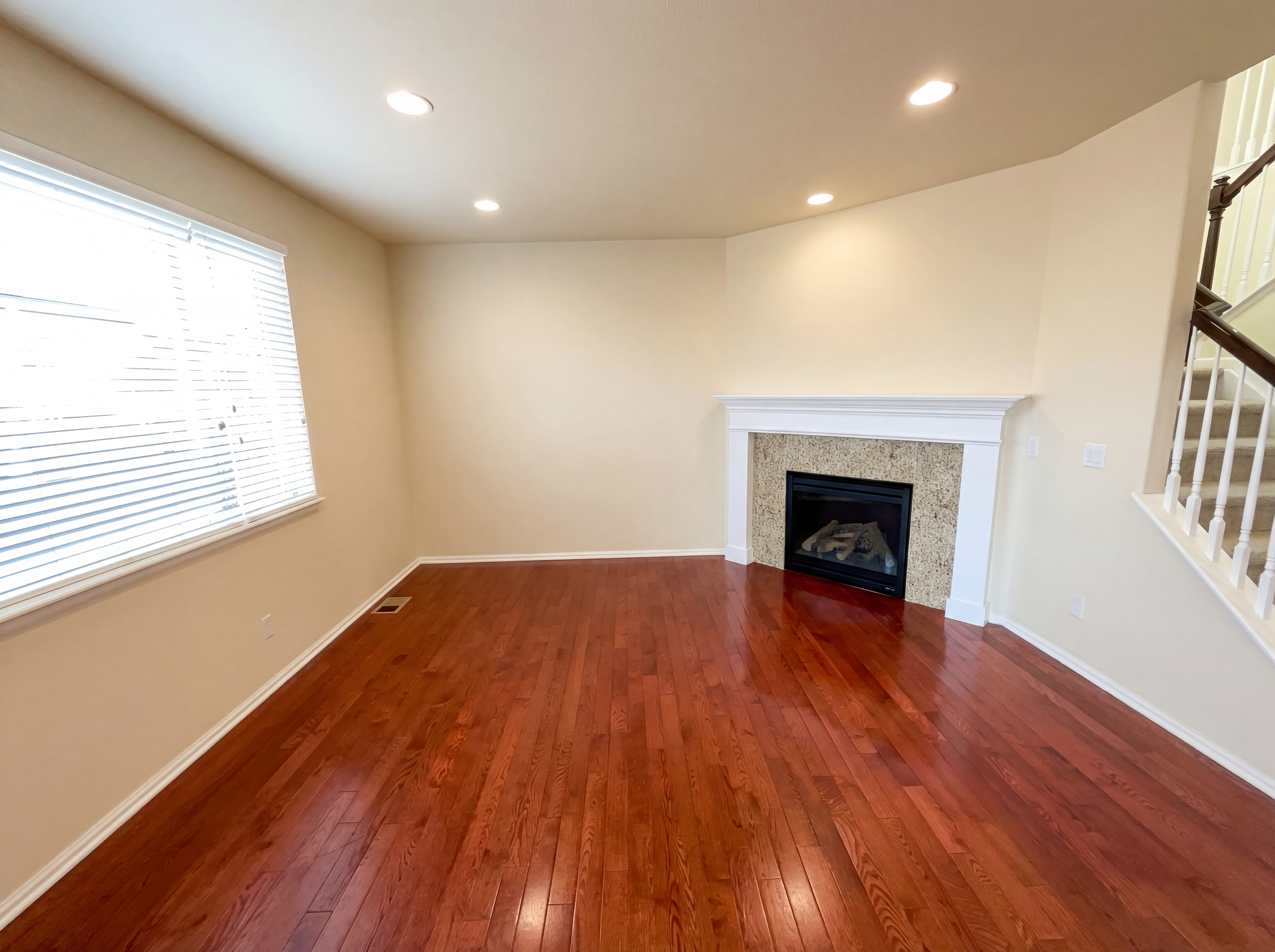 Photo 3 of 36 of 6334 N Ensenada Ct, Aurora, CO