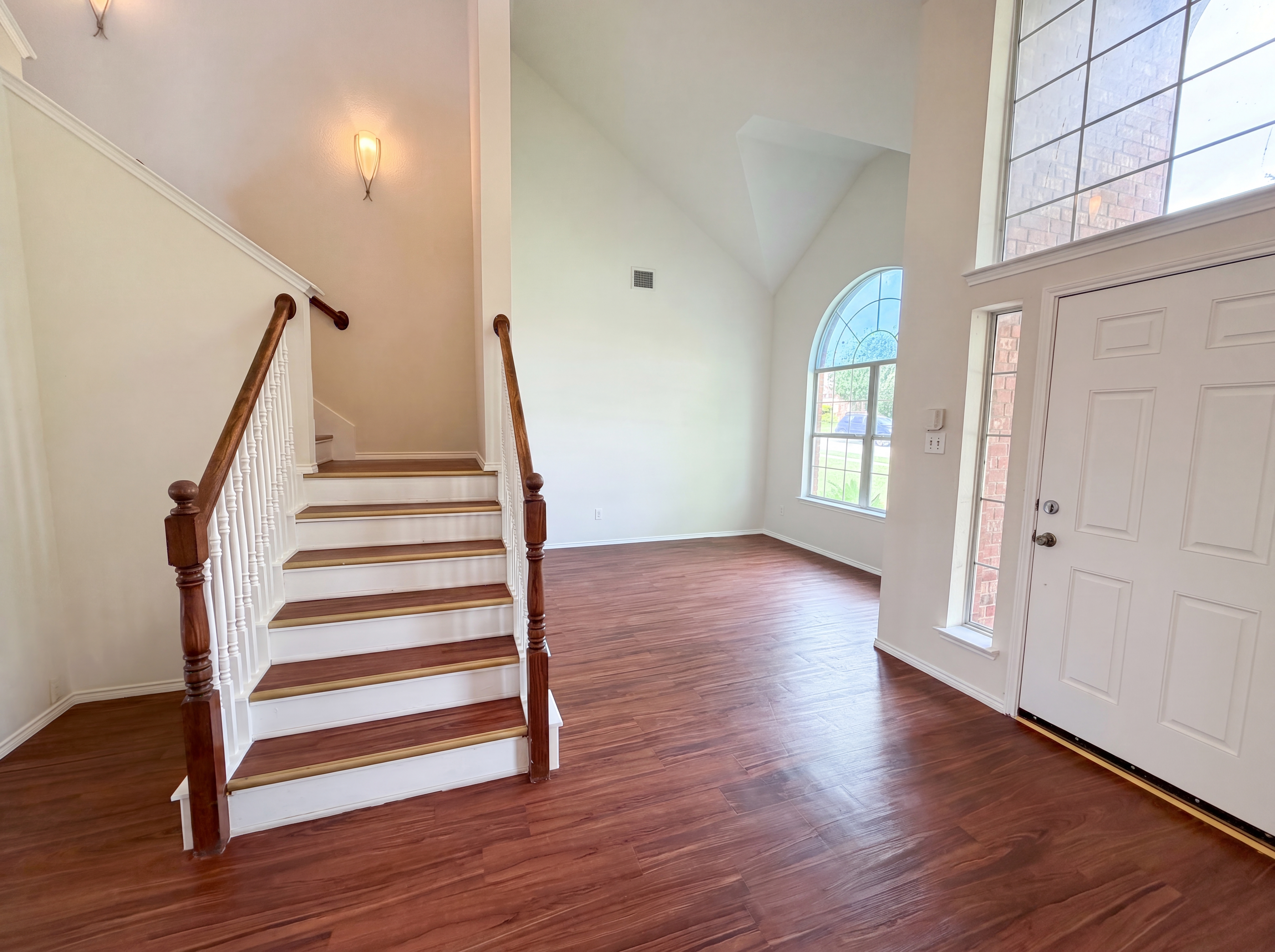 Photo 10 of 22 of 1202 McCormick St, Garland, TX