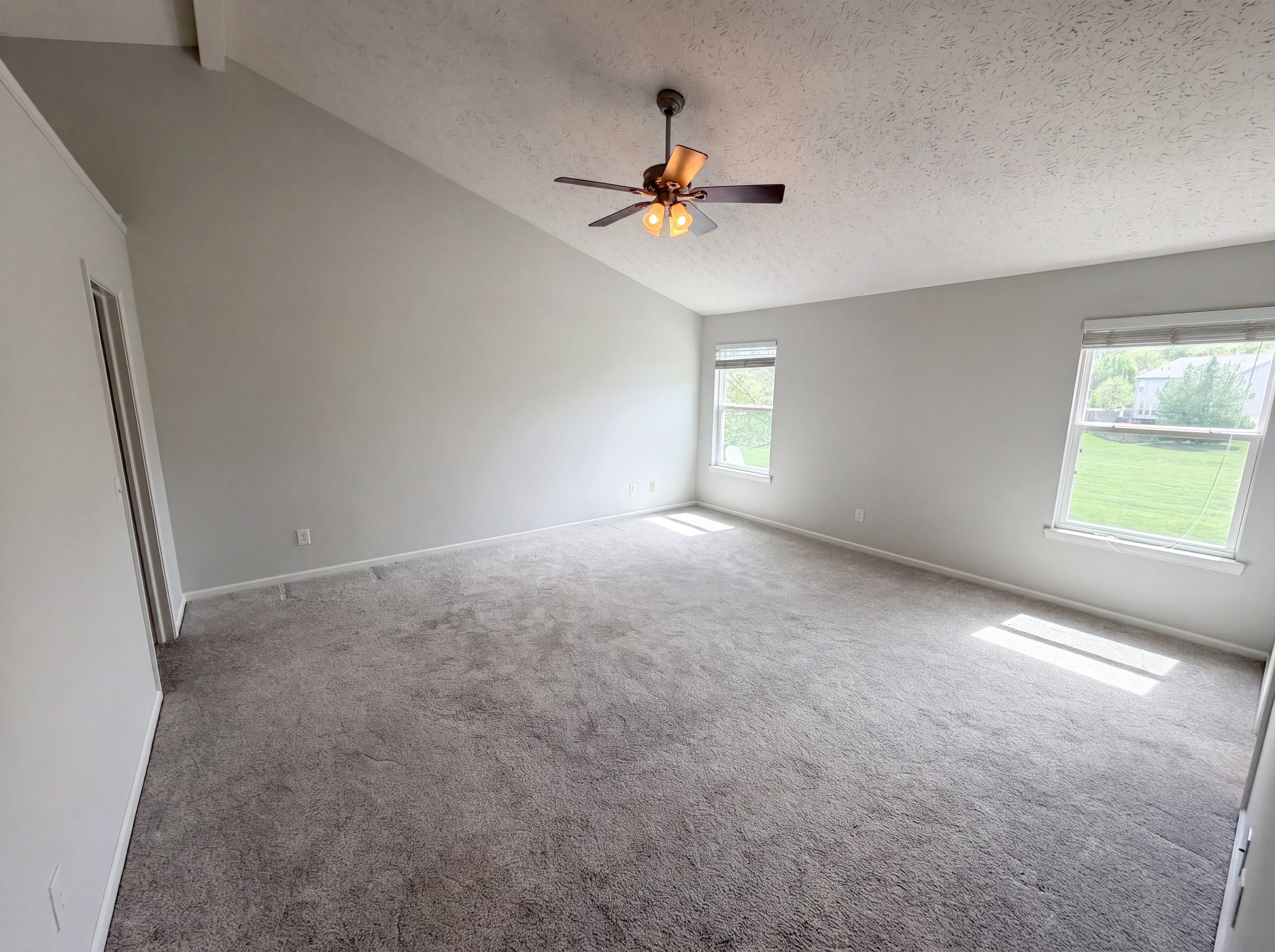 Photo 22 of 27 of 18676 Mill Grove Dr, Noblesville, IN