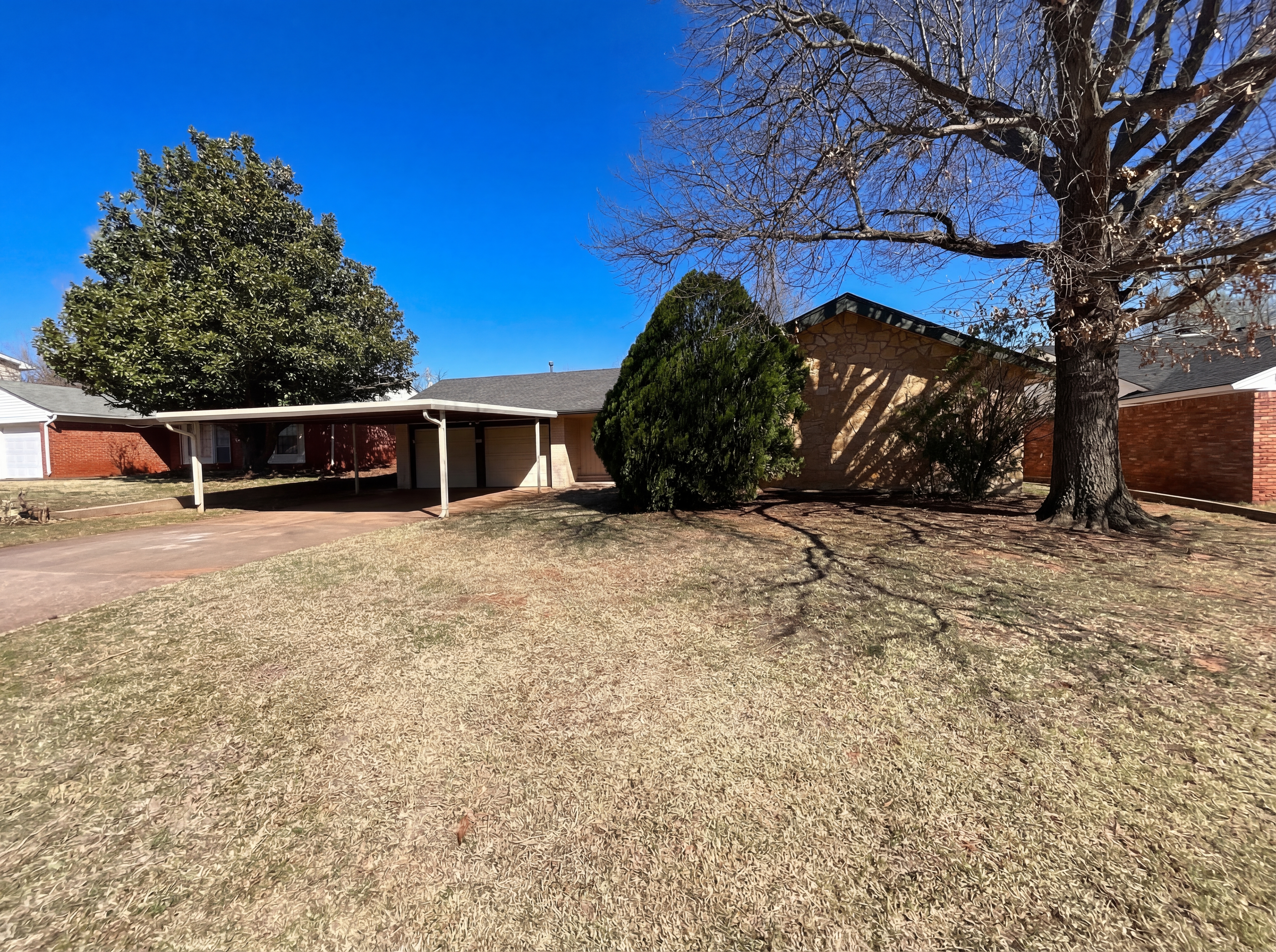 Photo 8 of 21 of 2429 NW 109th St, Oklahoma City, OK