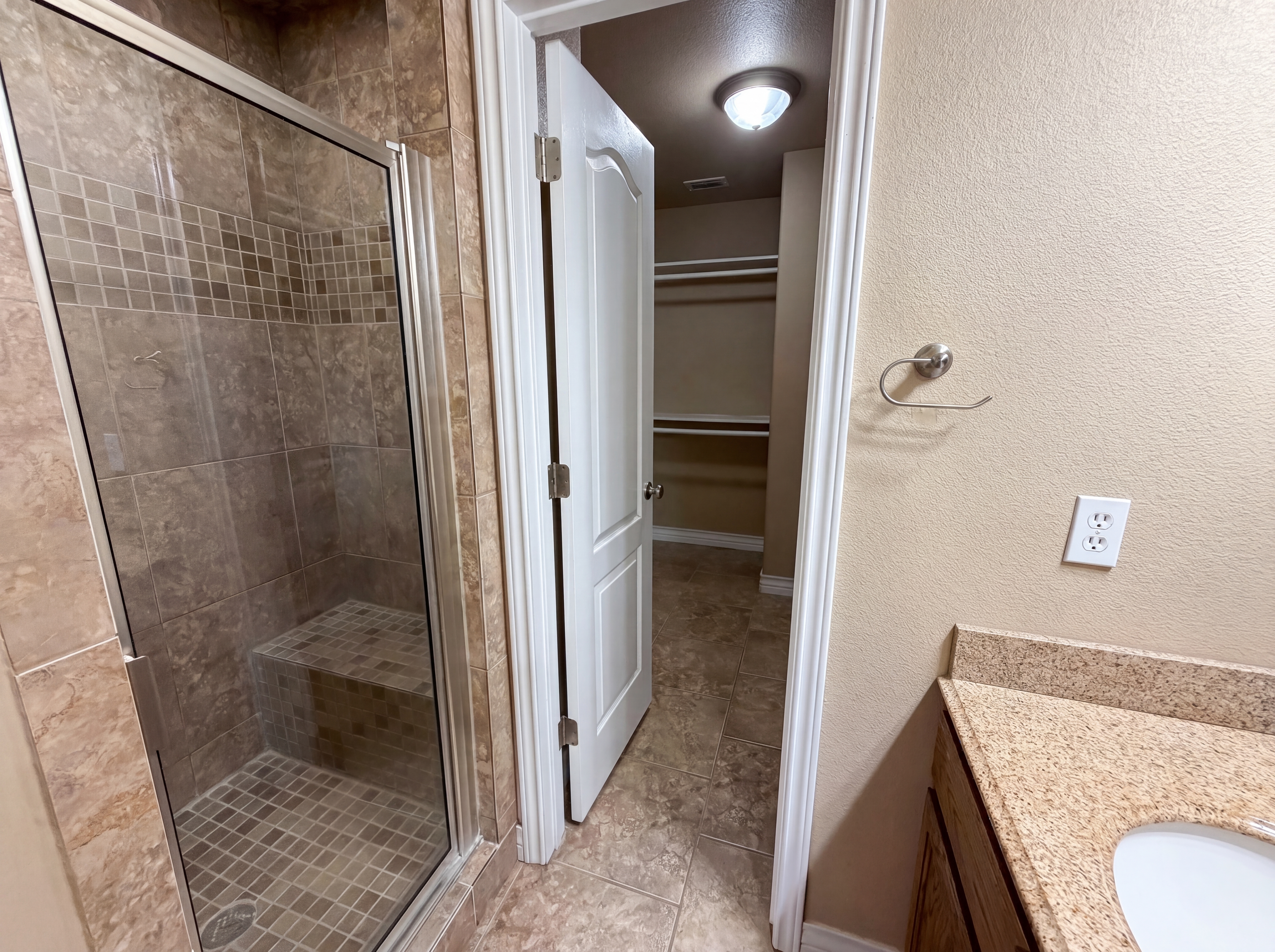 Photo 15 of 16 of 11318 Brendel Ln, Corpus Christi, TX