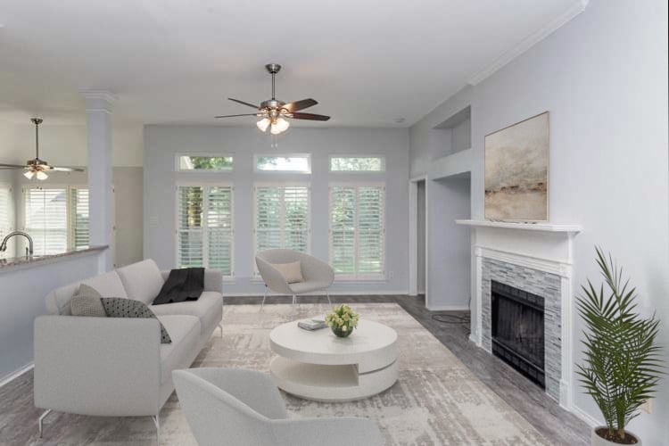Photo 2 of 20 - 6937 Windwood Trl, Fort Worth, TX 76132