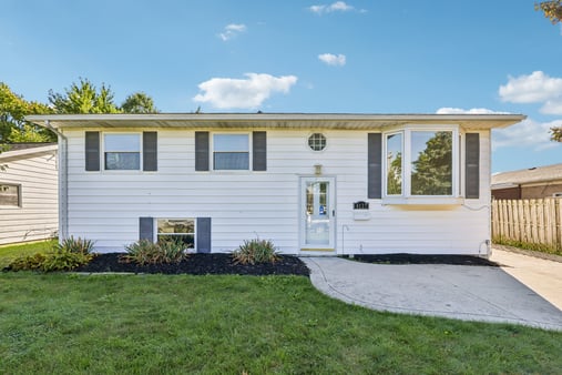 Photo 1 of 27 of 4137 Gary Ave, Lorain, OH