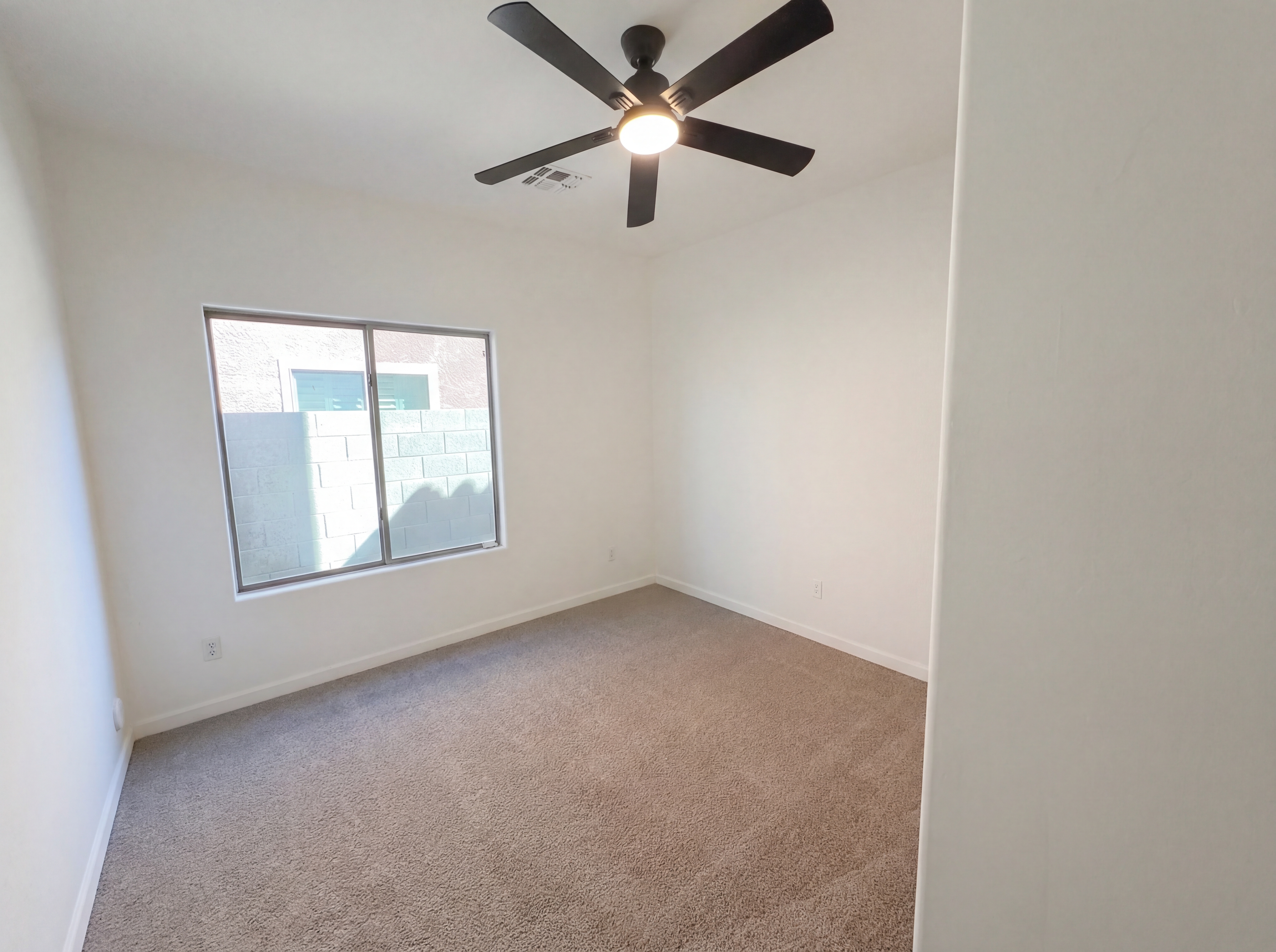 Photo 14 of 32 of 12826 W Mulberry Dr, Avondale, AZ