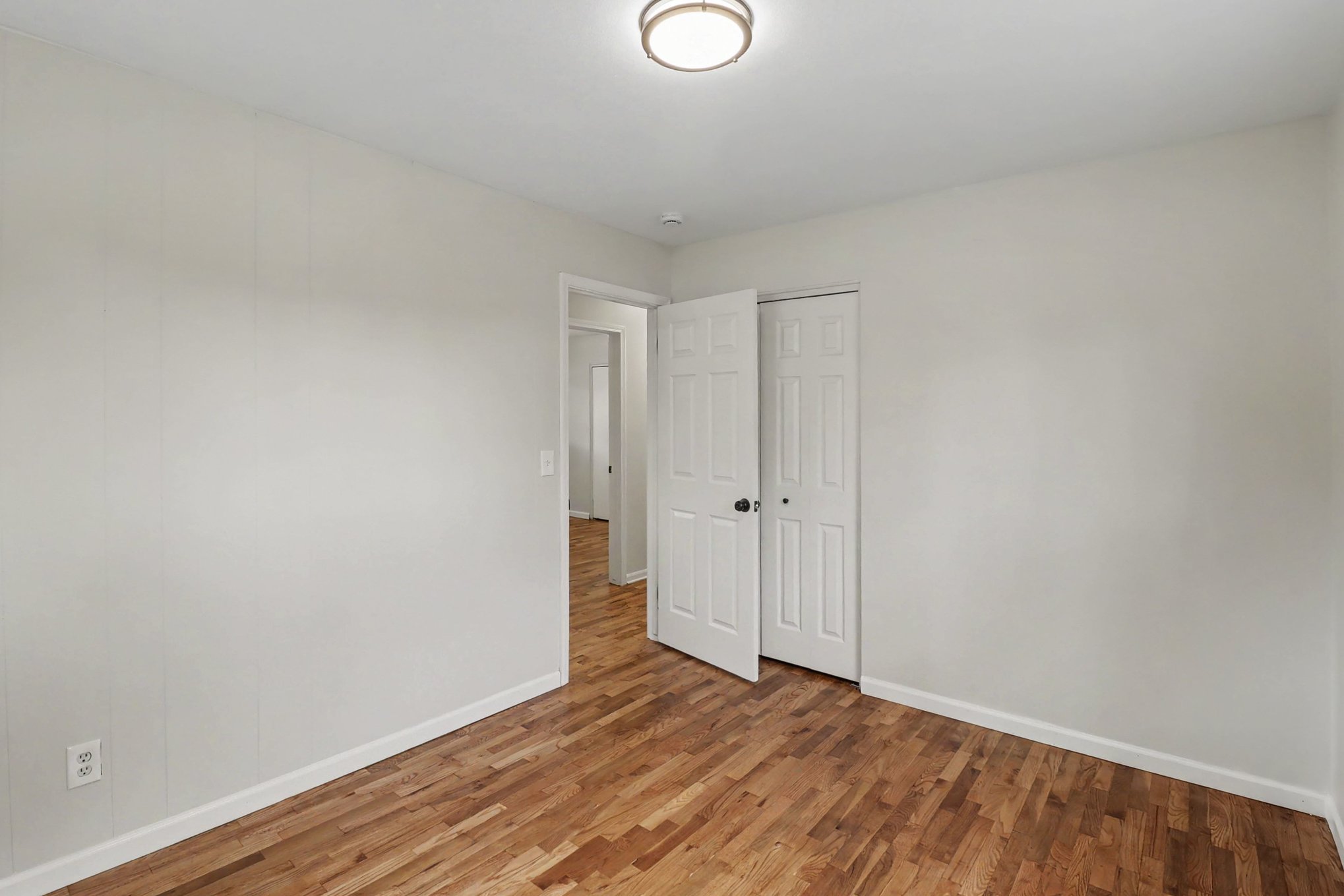 Photo 11 of 17 of 905 N Wilder Rd, Lapeer, MI