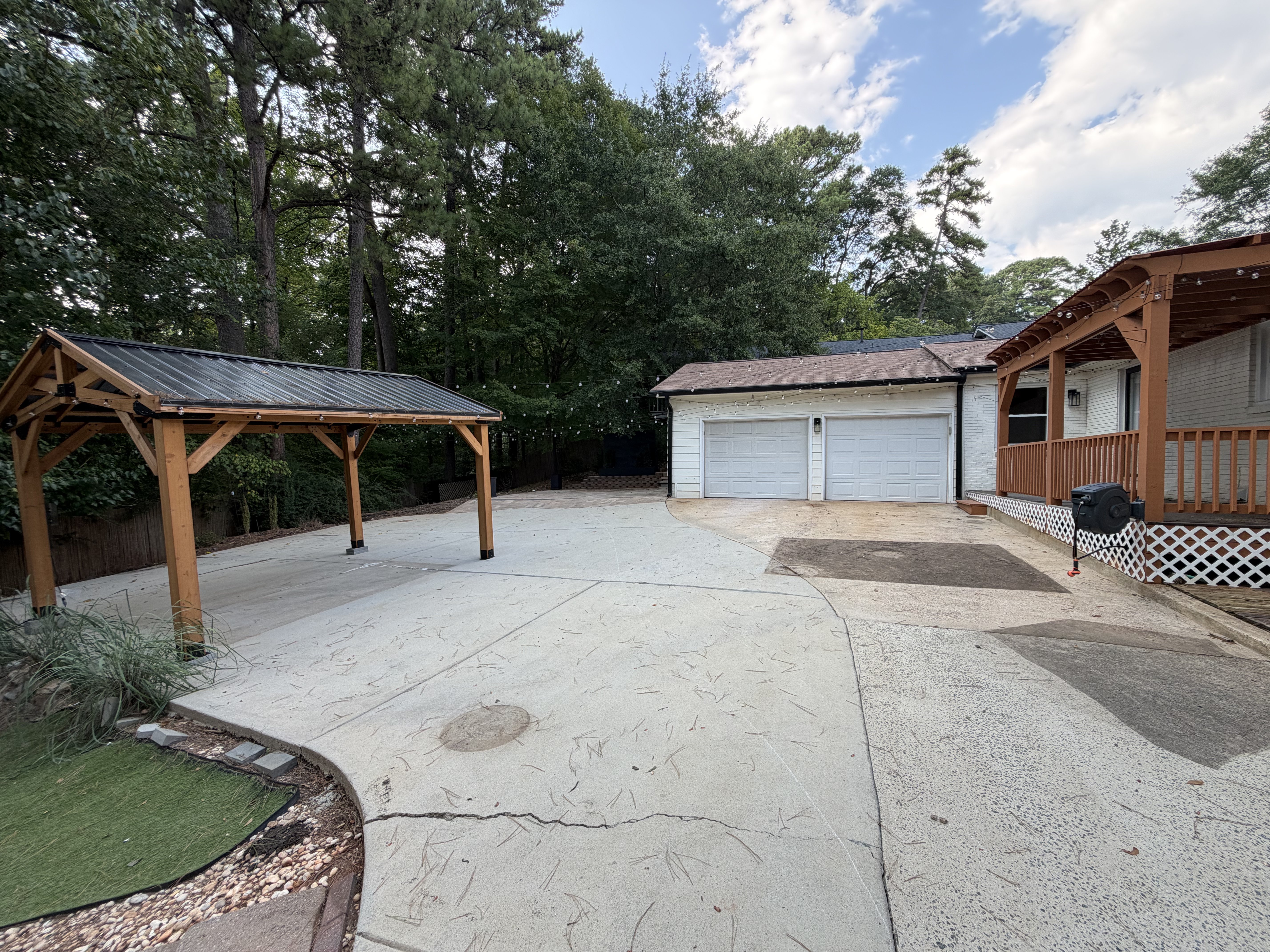 Photo 18 of 21 of 2220 Hillock Dr, Raleigh, NC