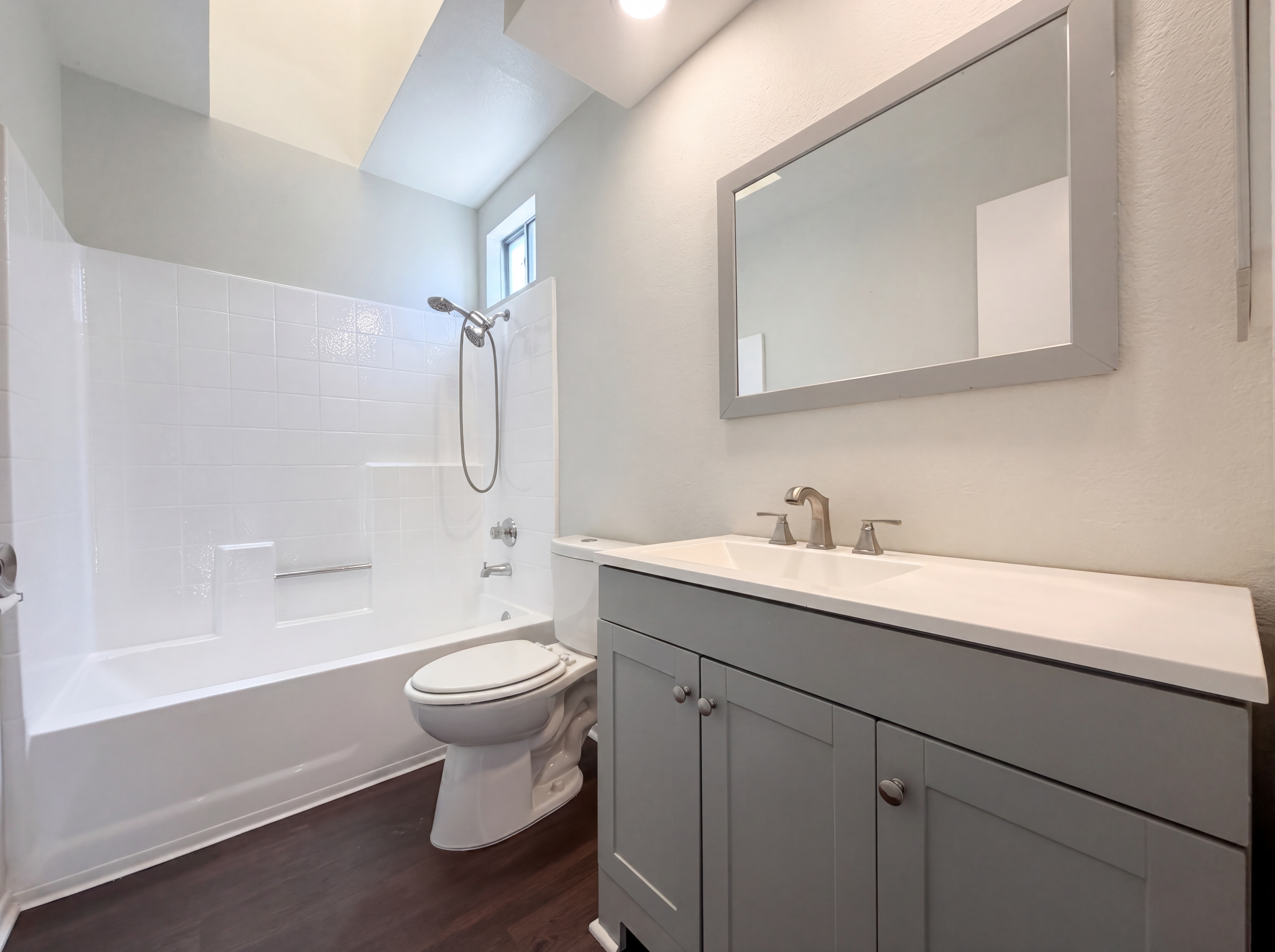 Photo 8 of 26 of 39823 Knollridge Dr, Temecula, CA