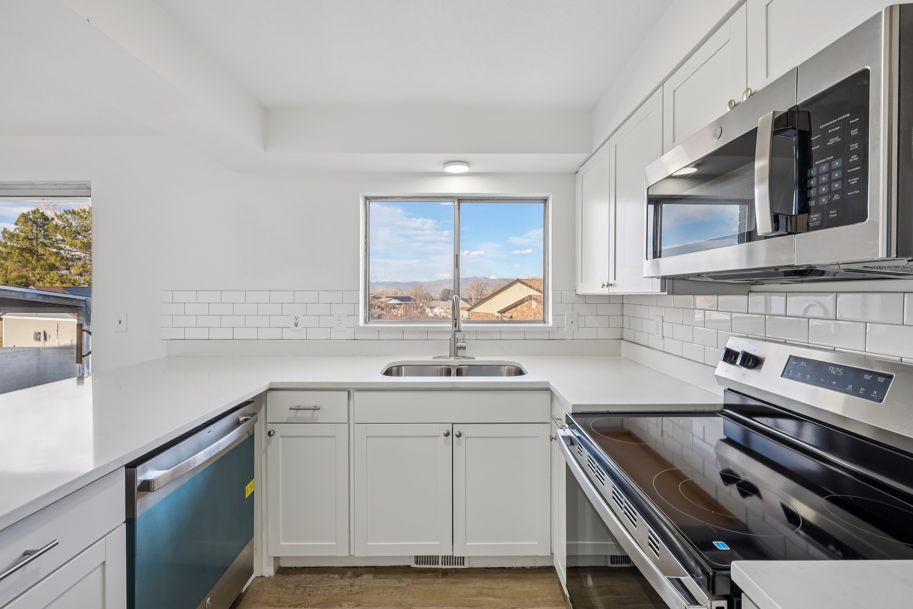 Photo 18 of 40 of 3020 W Rosa Vista Dr, Taylorsville, UT