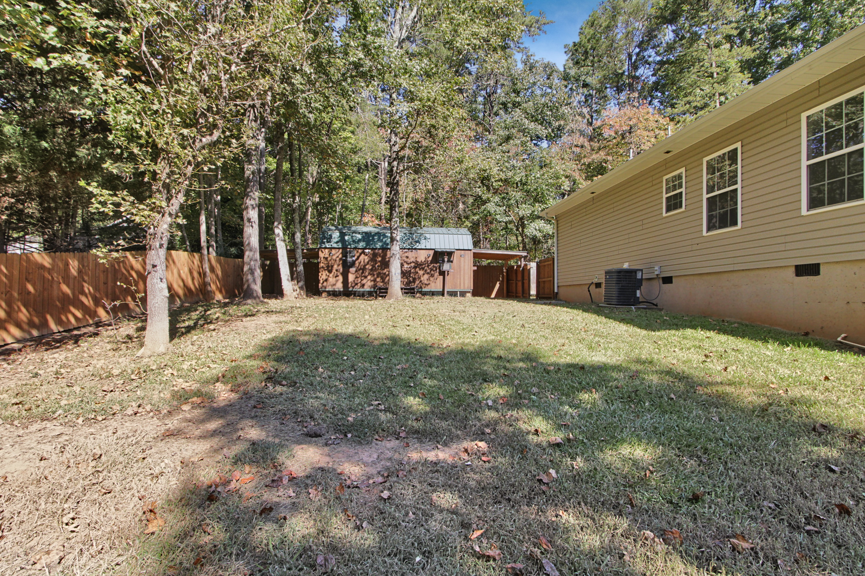 Photo 26 of 30 of 87 Dogwood Ln, Cleveland, GA