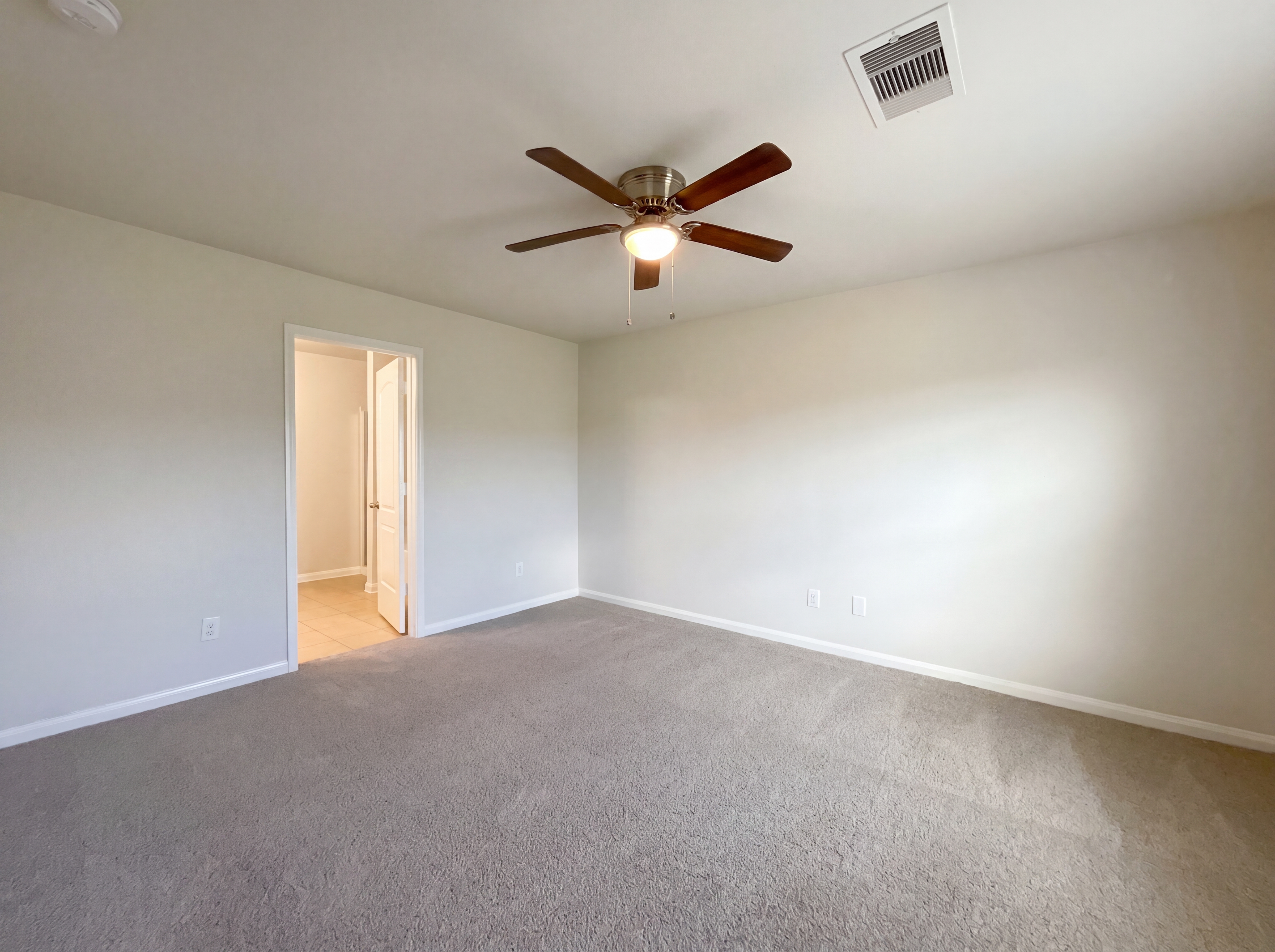 Photo 4 of 16 of 8735 Hazel Rose Sky Dr, Humble, TX