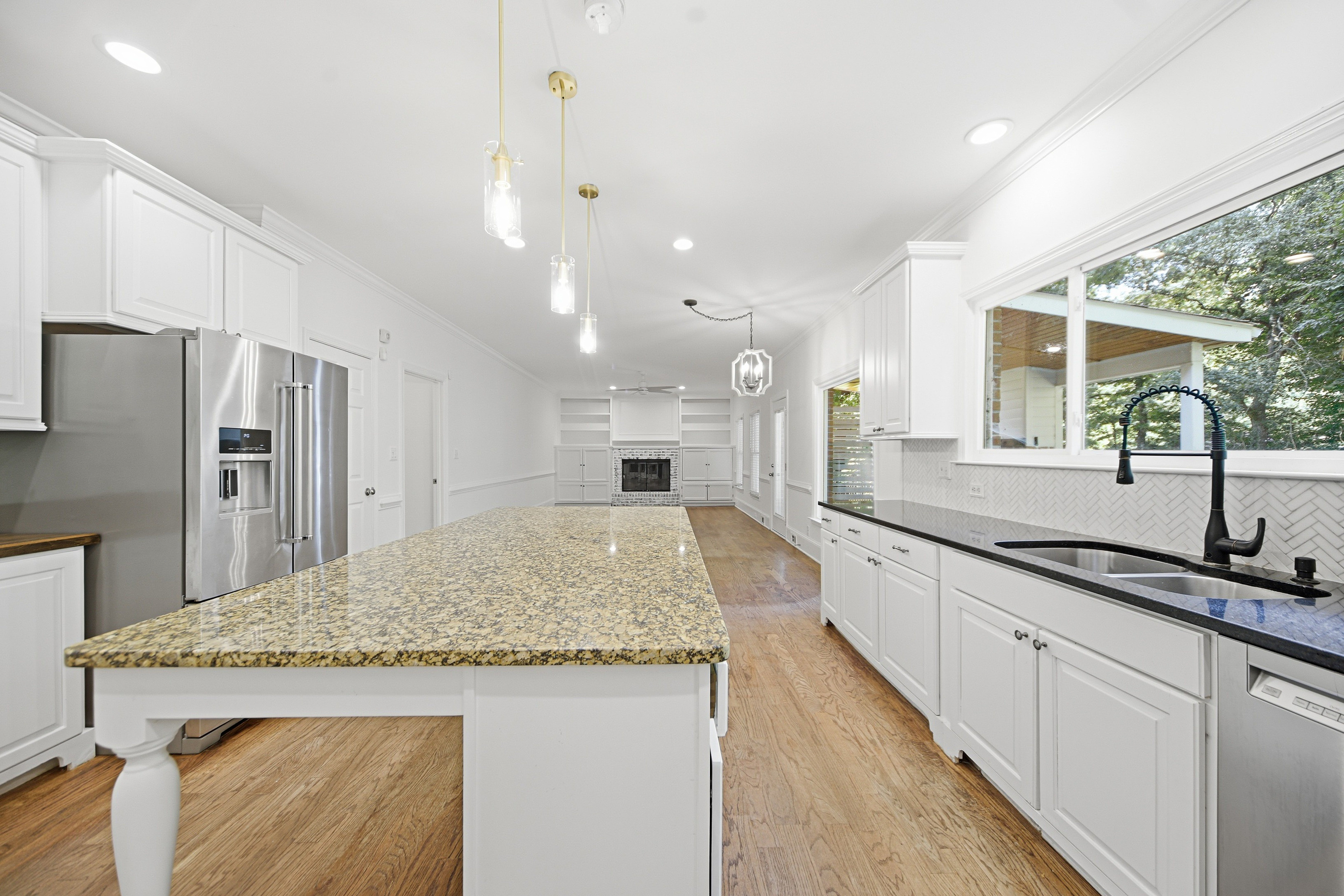Photo 8 of 36 of 1440 Shade Tree Way, Alpharetta, GA