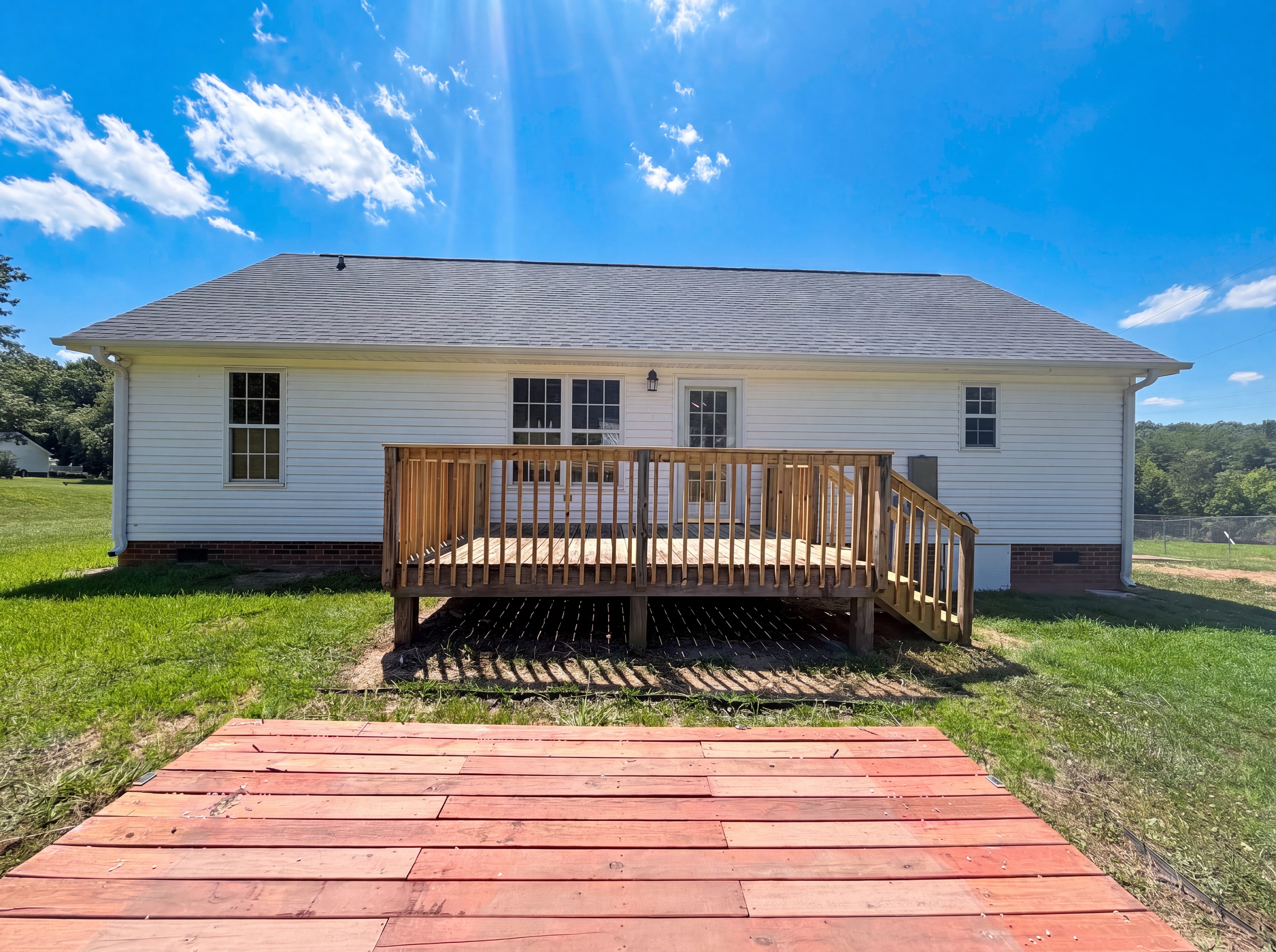 Photo 5 of 16 of 1011 Meagan Ct, Bessemer City, NC