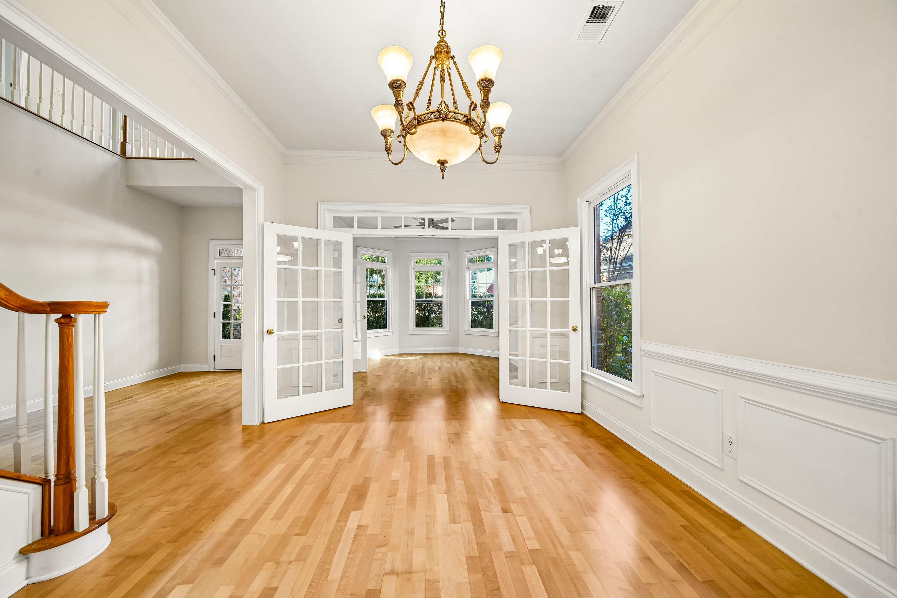 Photo 21 of 39 of 3054 Montclair Cir SE, Smyrna, GA
