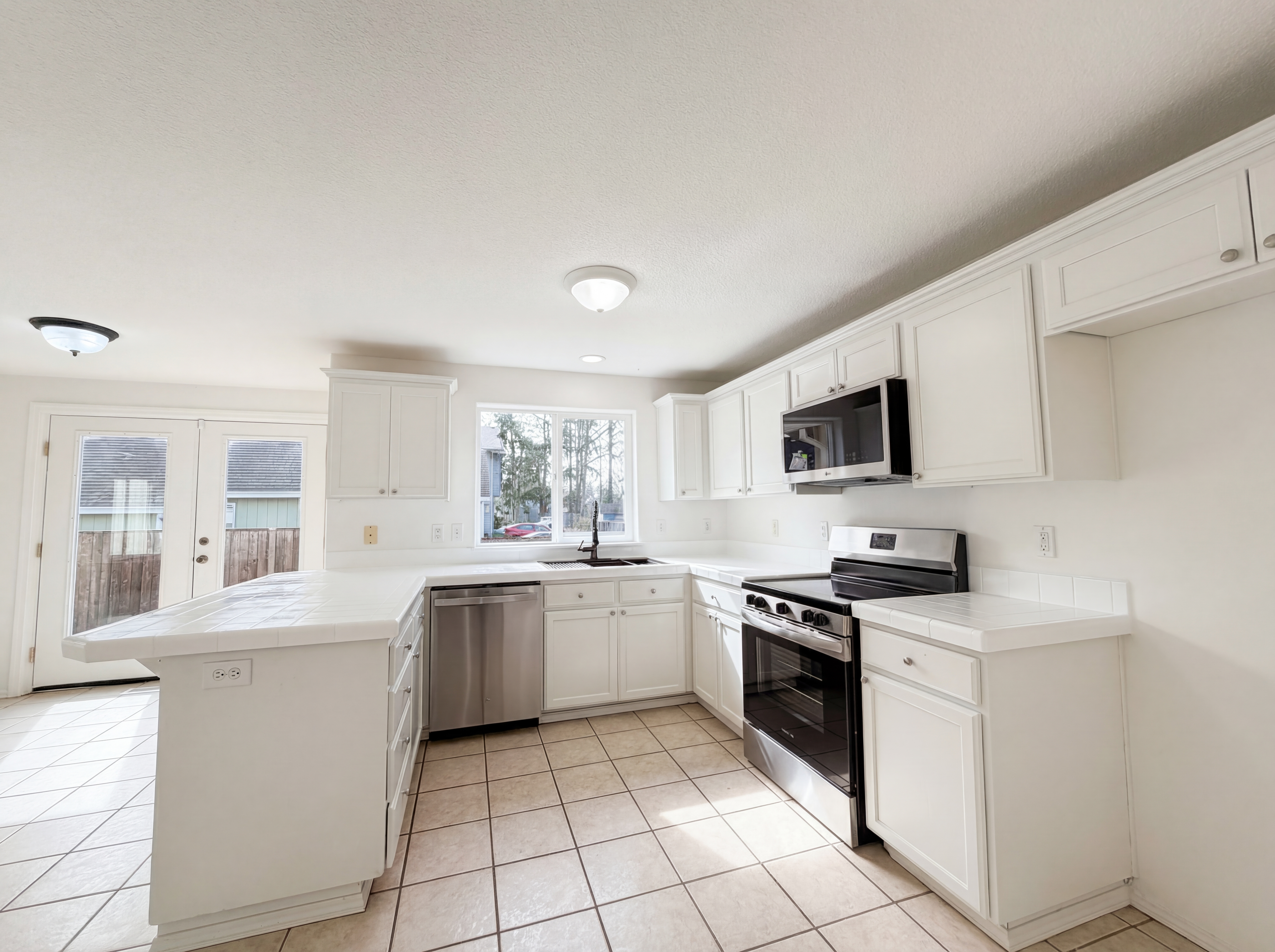 Photo 2 of 20 of 59130 Oak Glen Ave, Saint Helens, OR