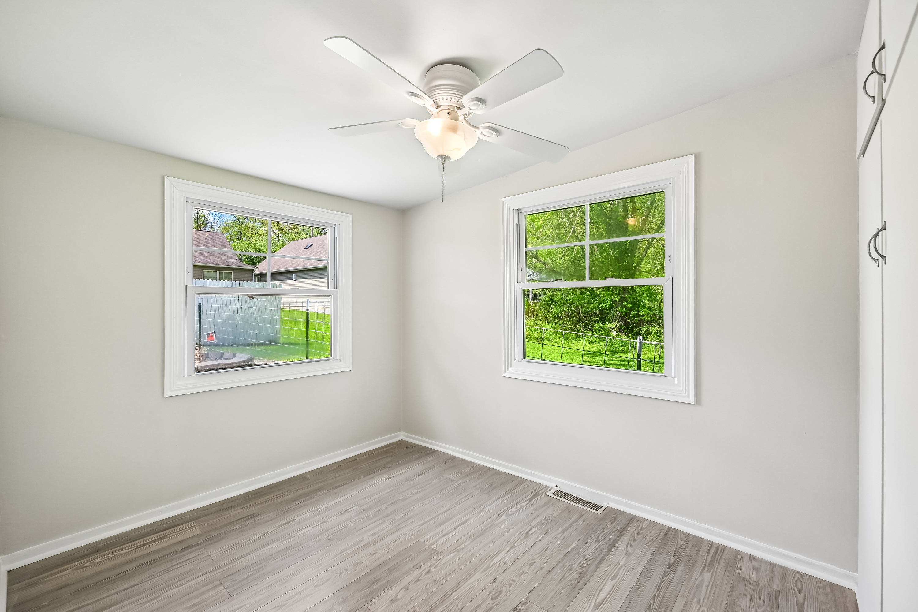 Photo 7 of 31 of 109 Beacon Light Ln, Buckeye Lake, OH