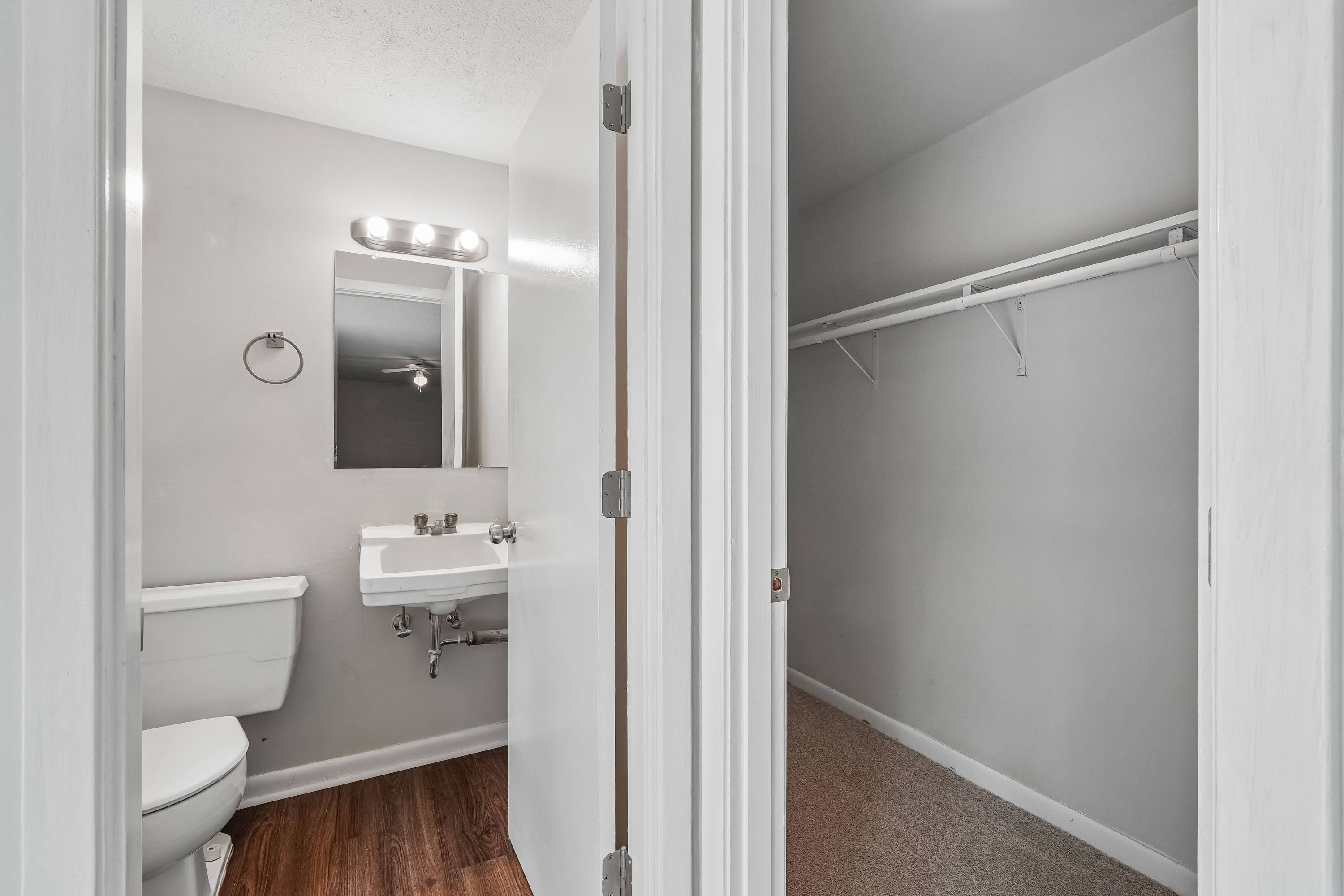 Photo 11 of 28 of 4036 Elizabeth St, Hickory, NC