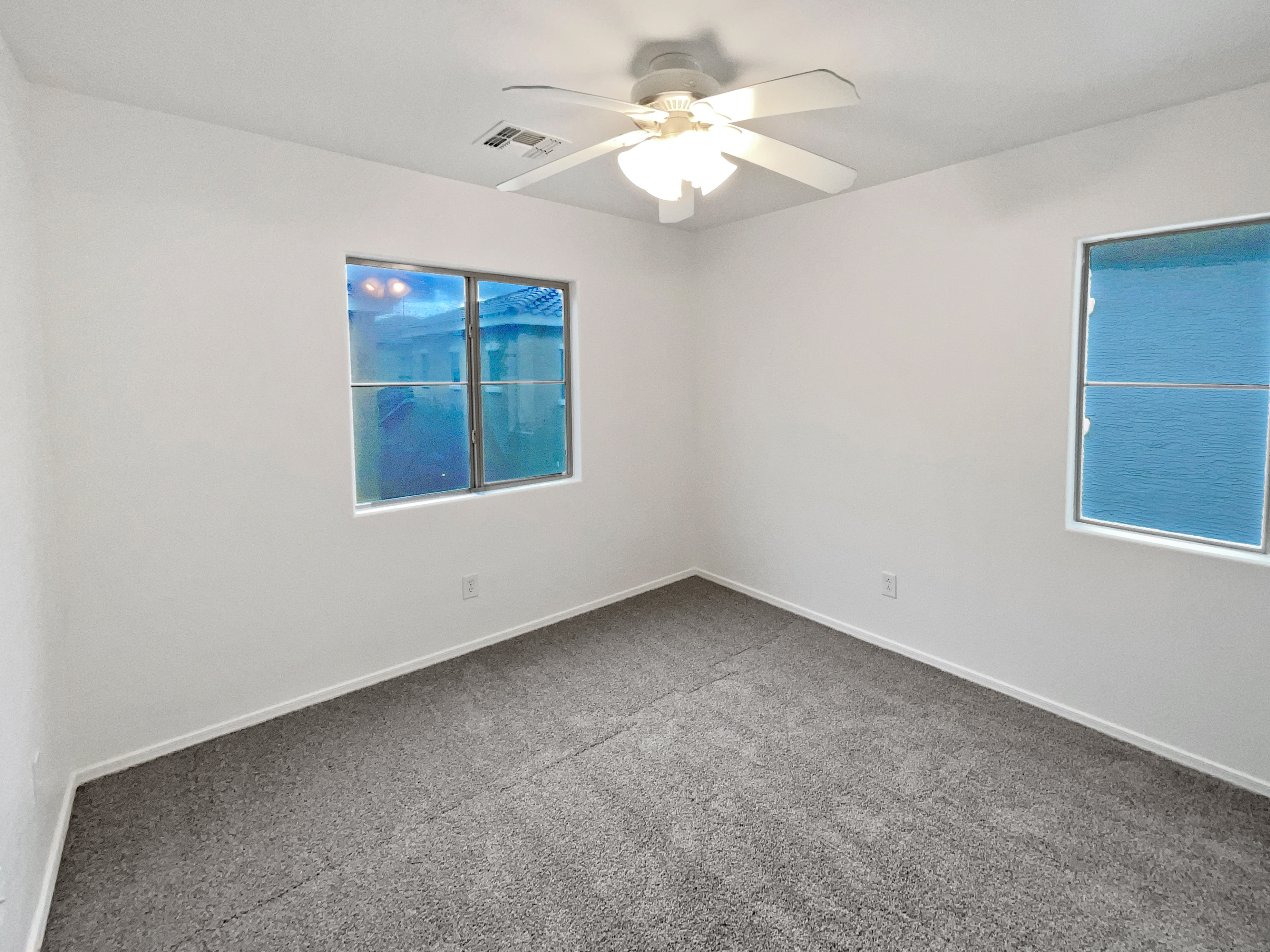 Photo 5 of 34 of 4704 E Laurel Ave, Gilbert, AZ