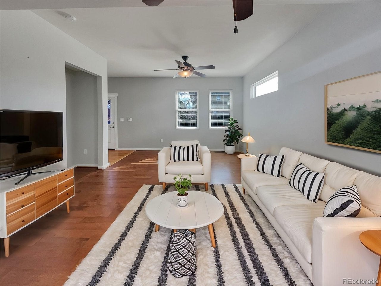 Photo 2 of 16 of 5214 Dovetail Ln, Colorado Springs, CO