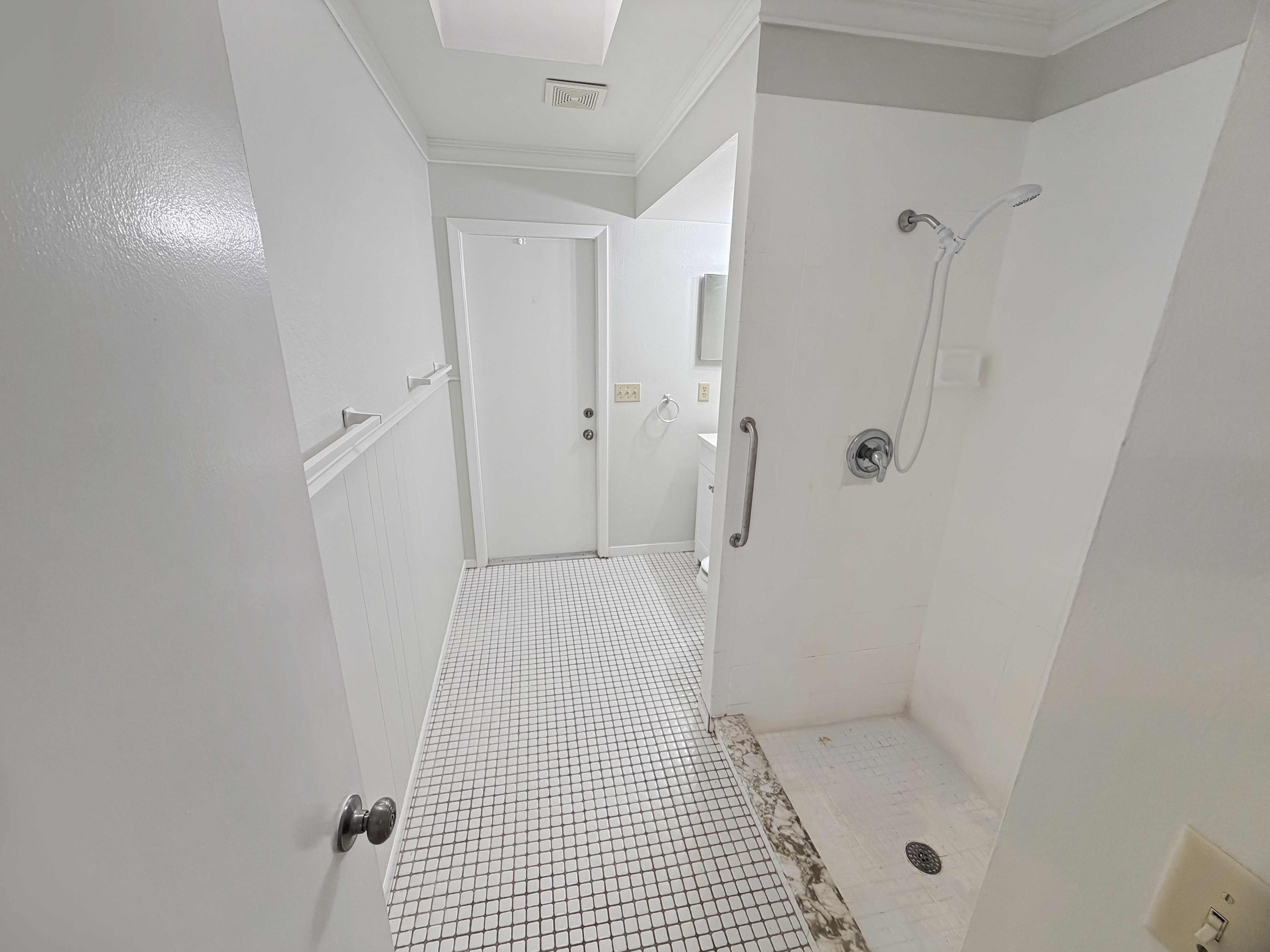 Photo 8 of 38 of 2305 SW Fern Cir, Port Saint Lucie, FL