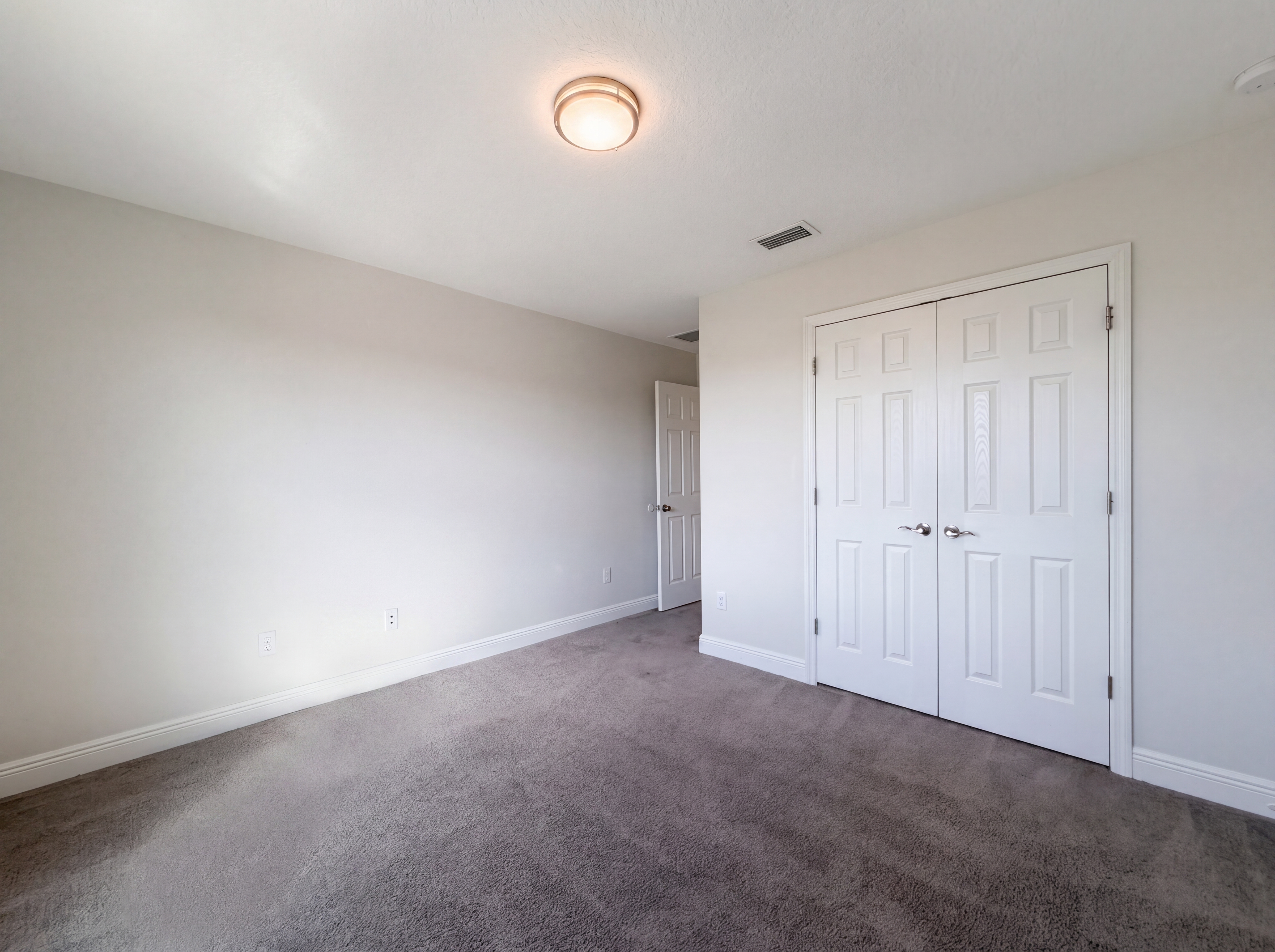 Photo 23 of 33 of 12643 Horseshoe Bend Dr, Lithia, FL