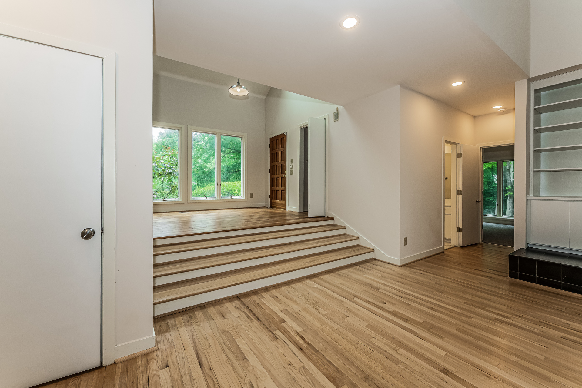 Photo 5 of 46 of 737 Pinehurst Dr, Chapel Hill, NC