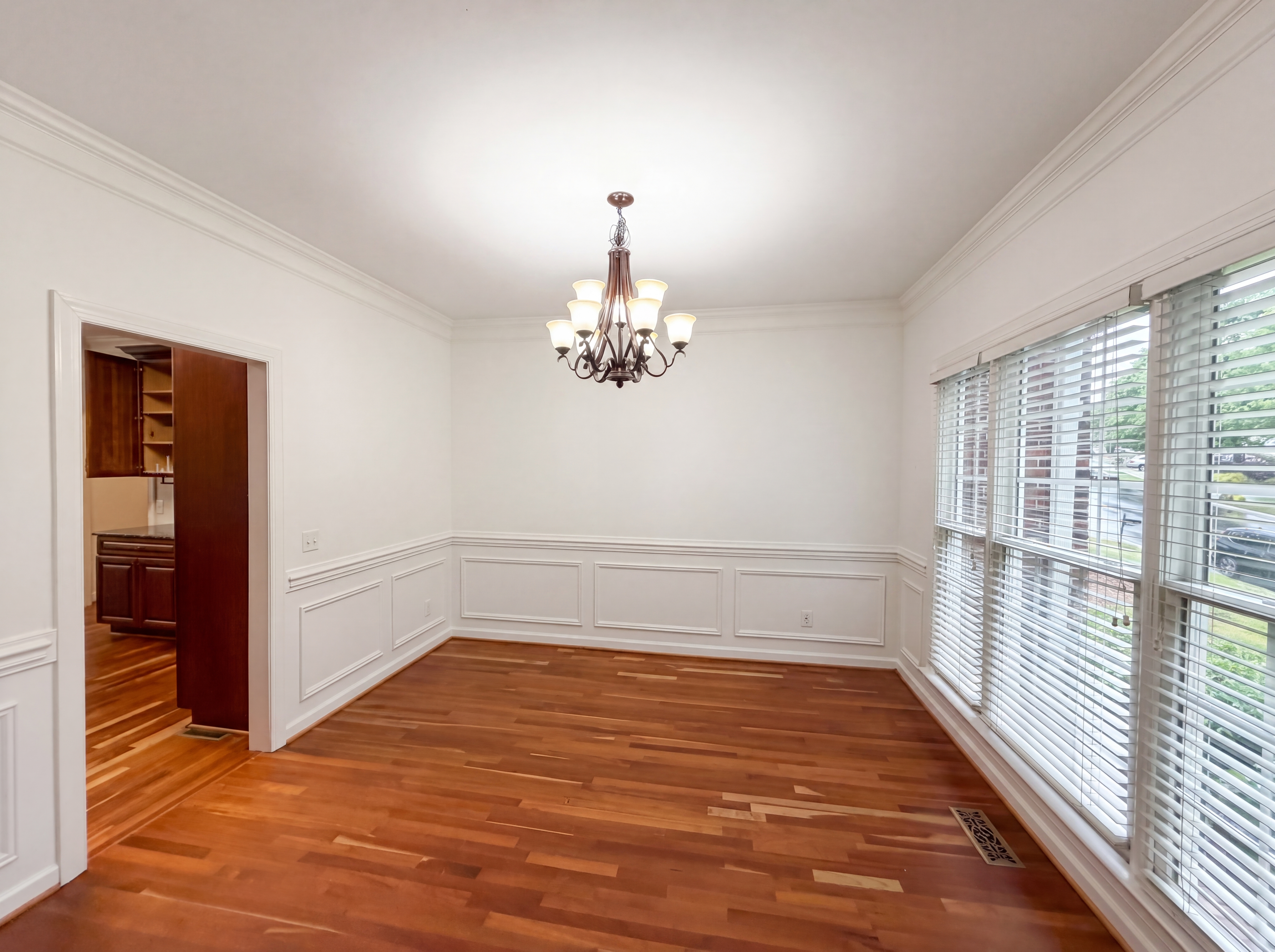 Photo 6 of 18 of 12341 Willingdon Rd, Huntersville, NC