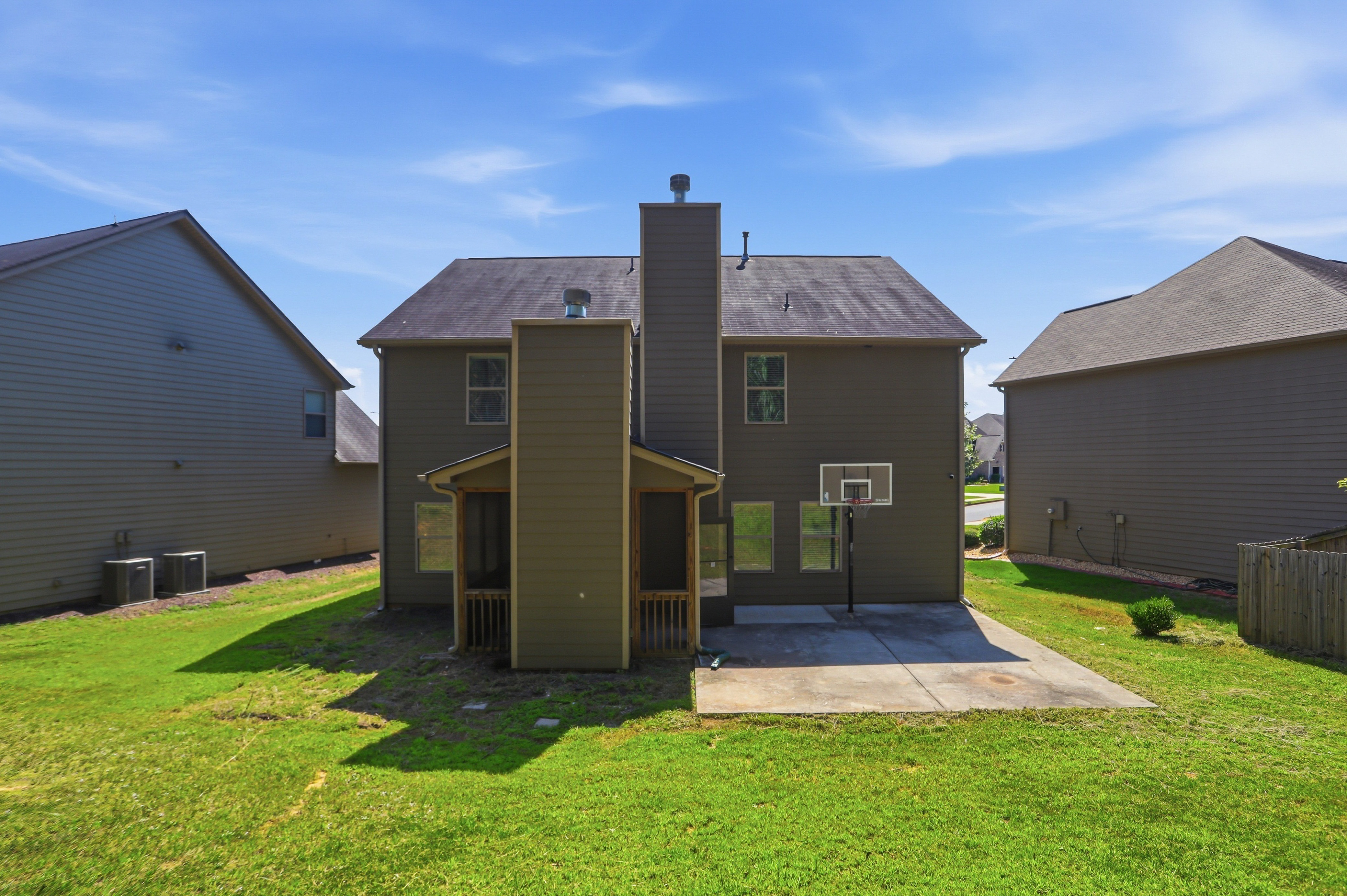 Photo 5 of 44 of 157 Ashbury Cir, Dallas, GA