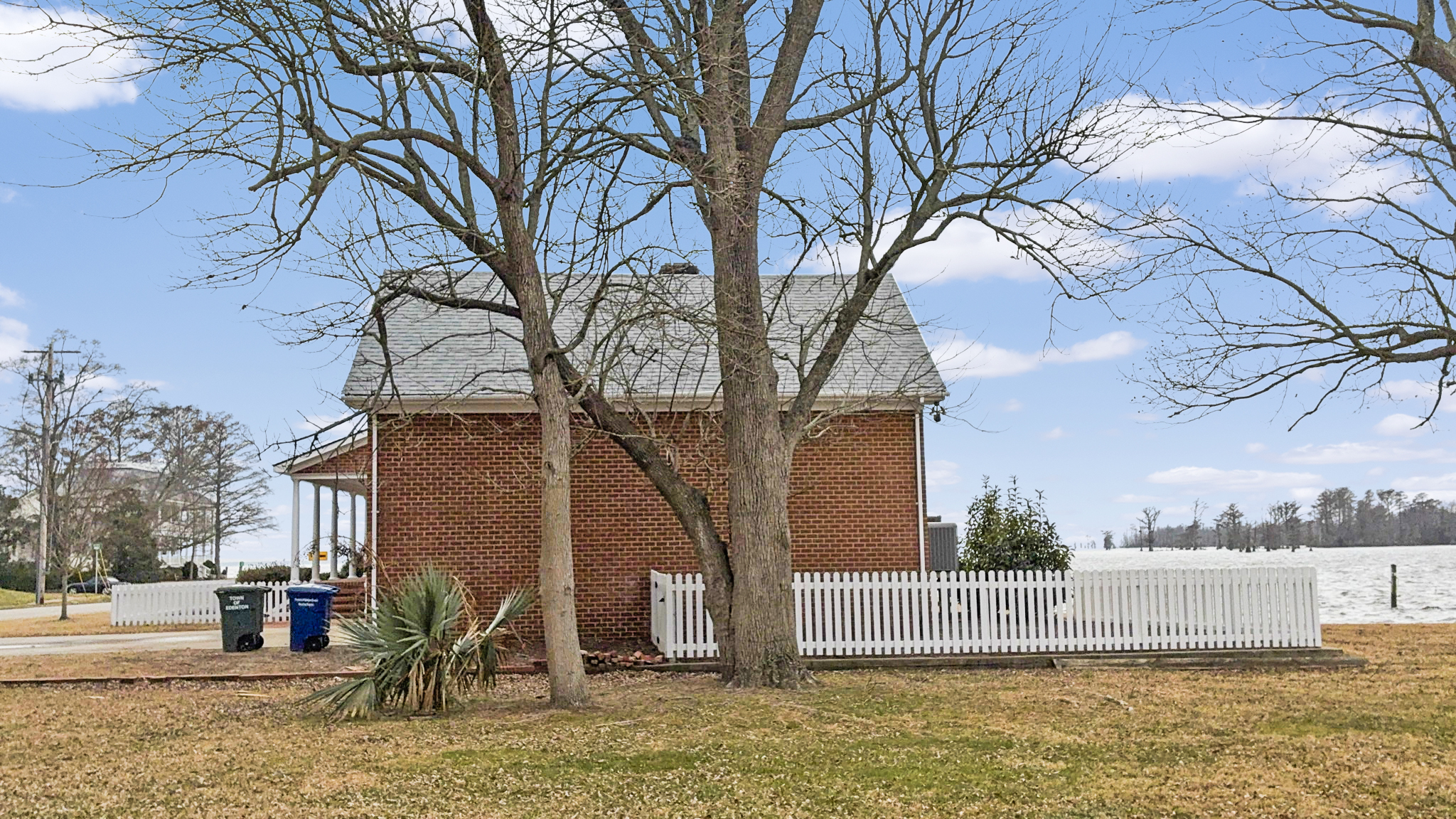 Photo 19 of 23 of 404 S Granville St, Edenton, NC