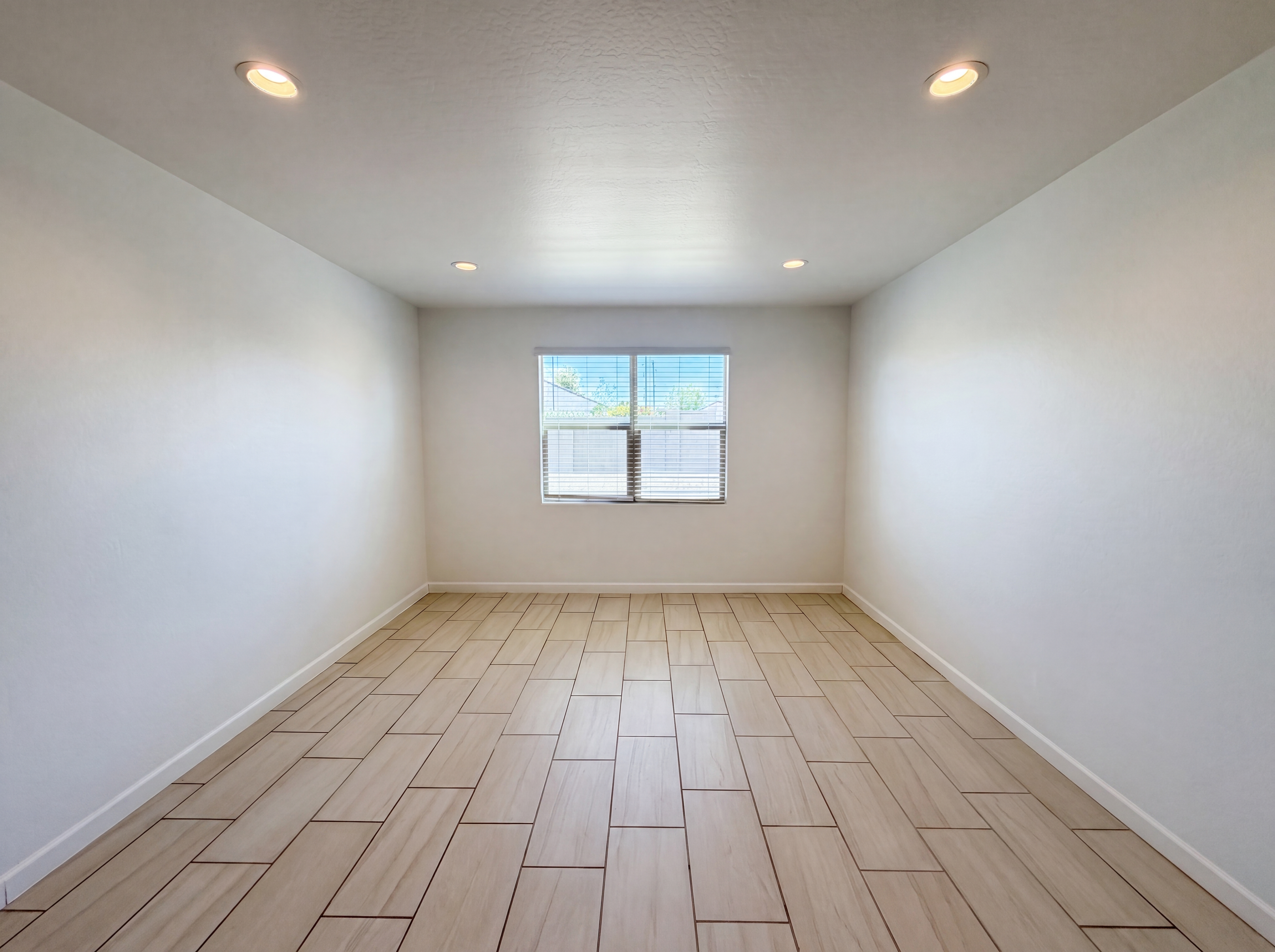 Photo 27 of 38 of 30568 W Clarendon Ave, Buckeye, AZ