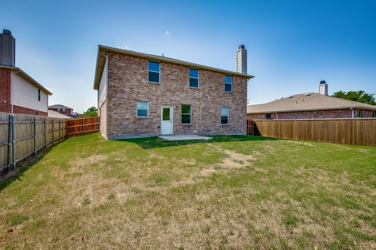 Photo 28 of 28 - 2657 Island Bay Way, Little Elm, TX 75068