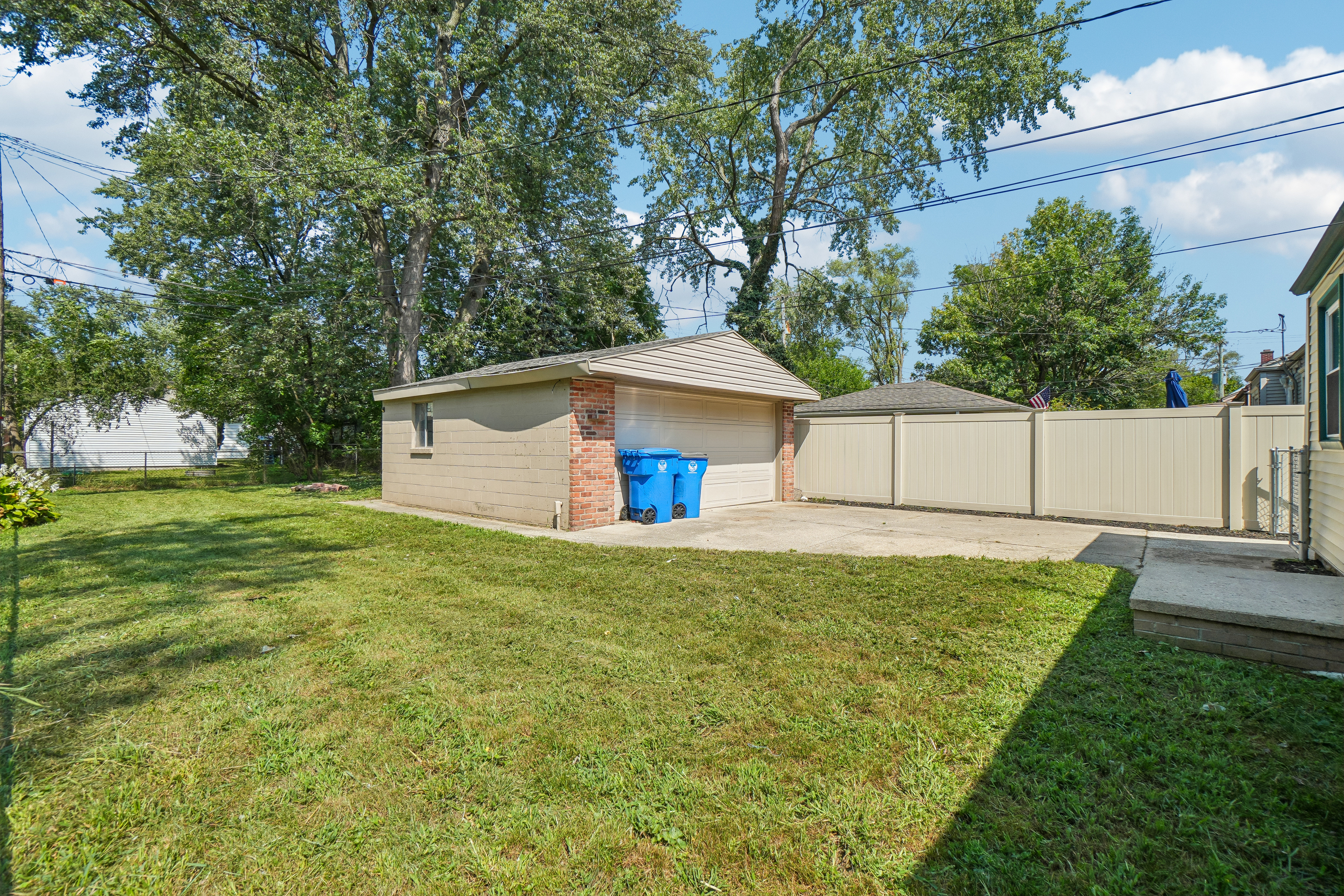 Photo 24 of 40 of 24346 Lehigh St, Dearborn Heights, MI