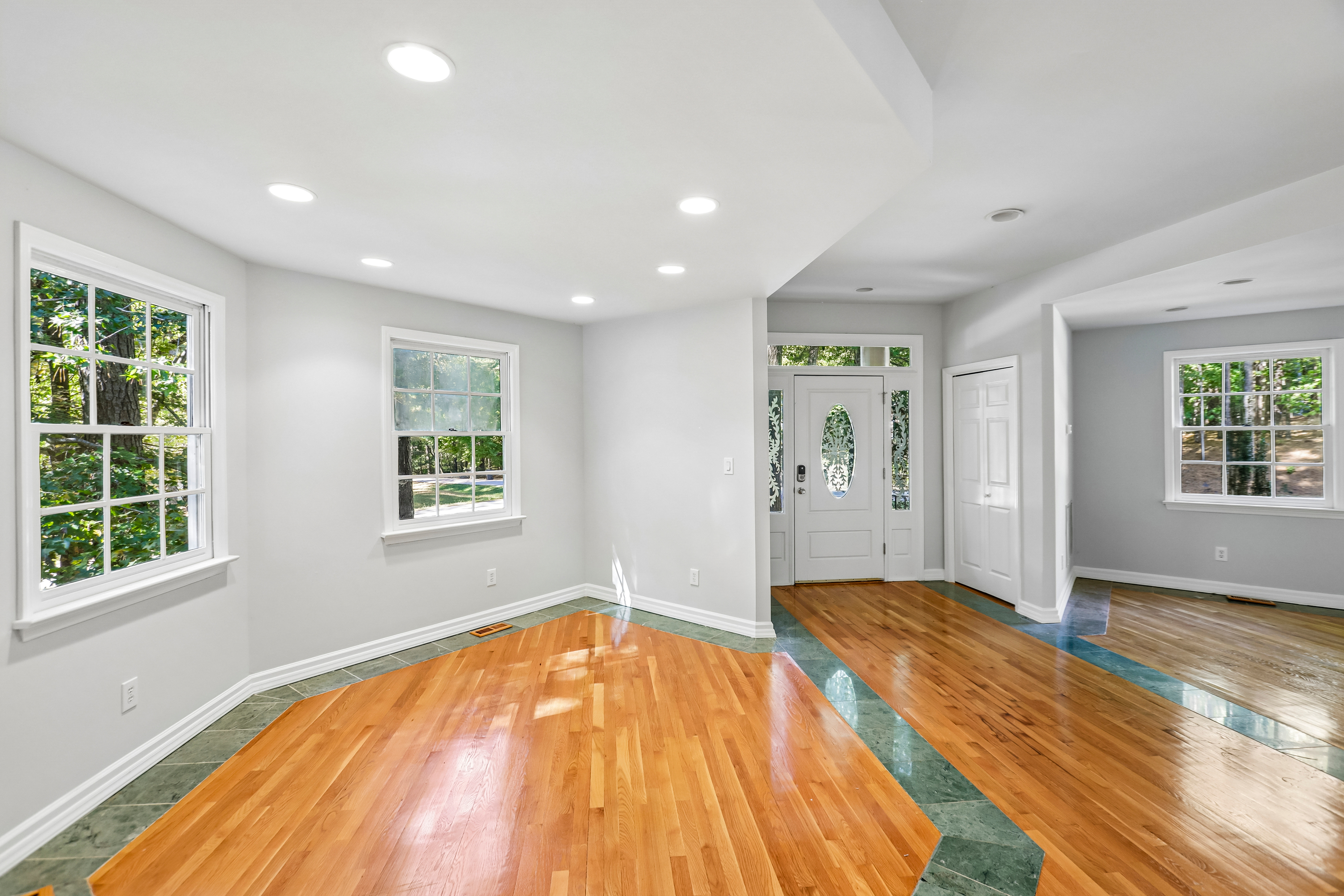 Photo 11 of 40 of 6104 Crupper Ct, Raleigh, NC