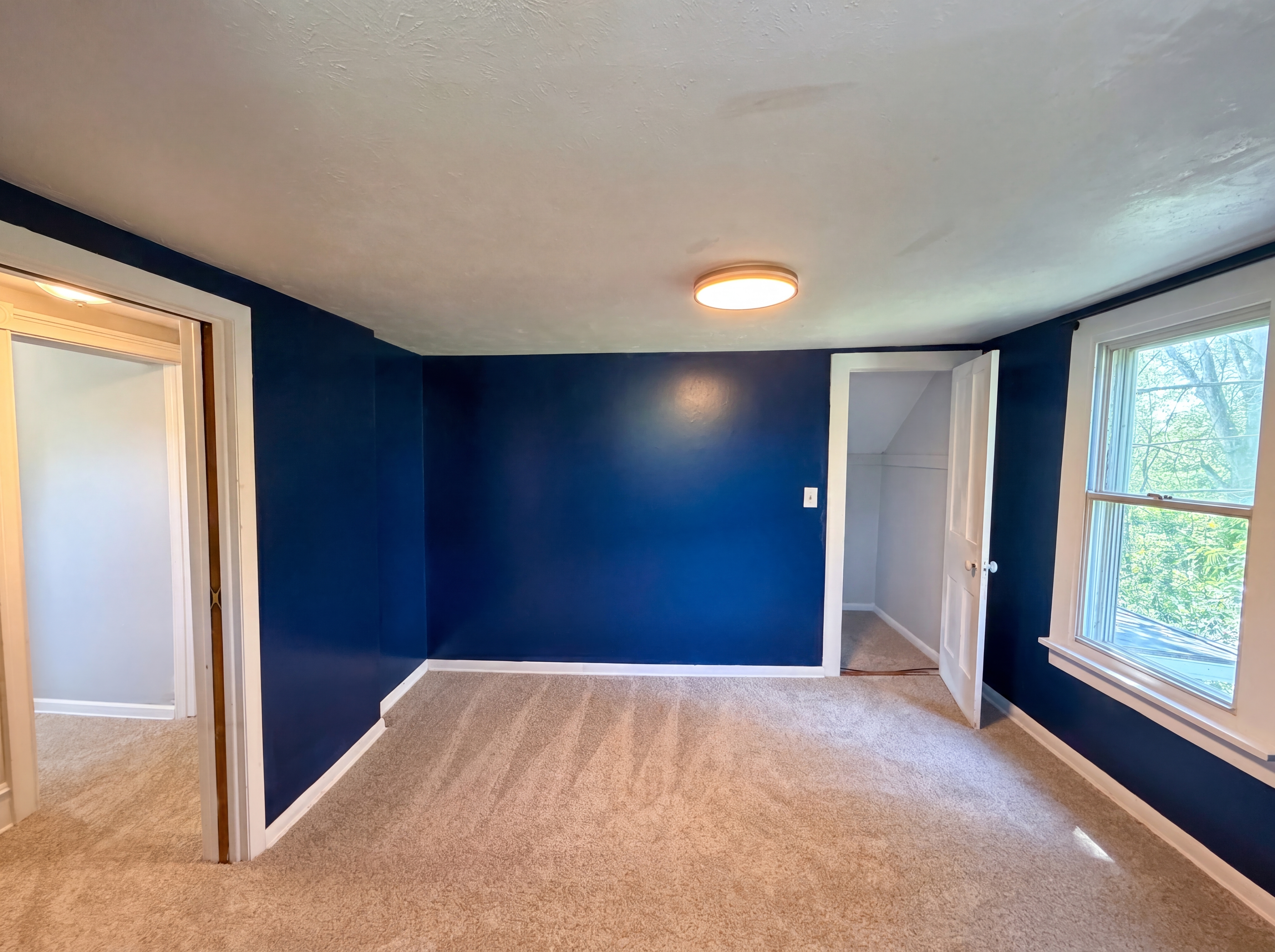 Photo 13 of 31 of 23691 Redfern Rd, Columbia Station, OH