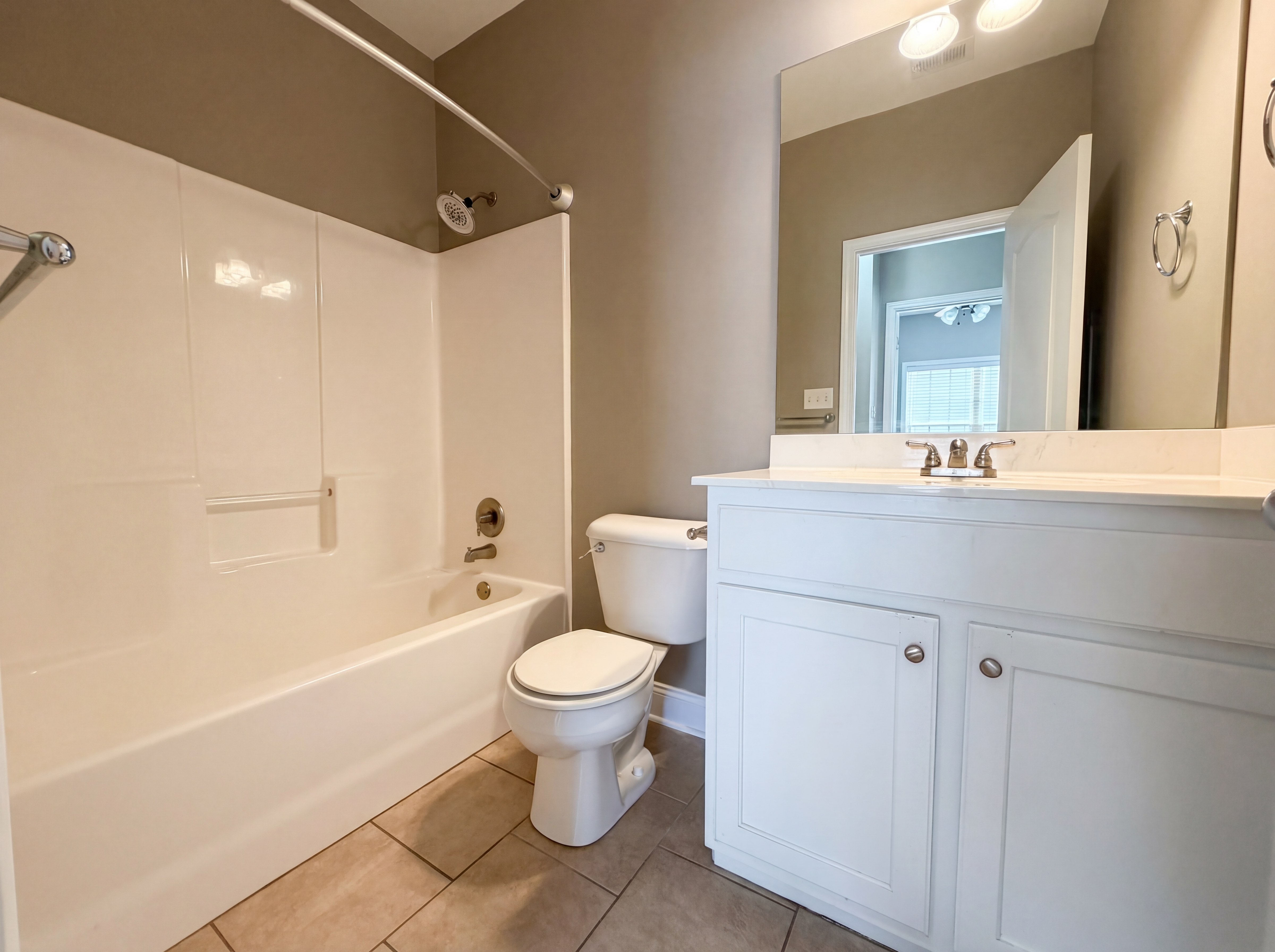 Photo 8 of 18 of 4170 Hathaway Ln, Mount Olive, AL