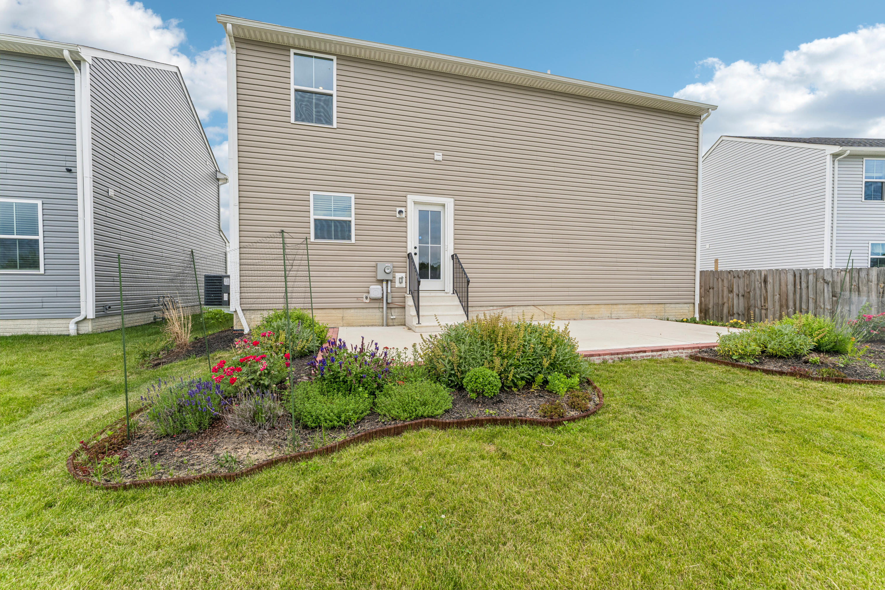 Photo 39 of 47 of 4483 Bellow Dr, Lorain, OH