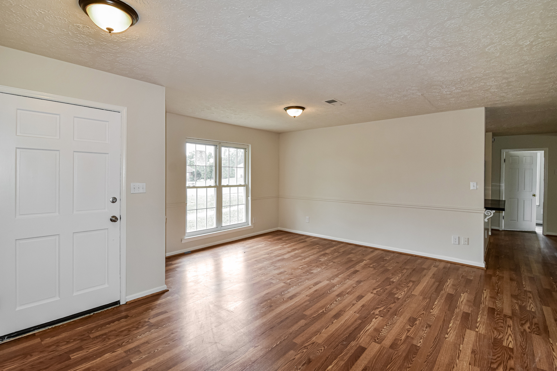 Photo 7 of 18 of 7143 Knoll Loop, Montgomery, AL